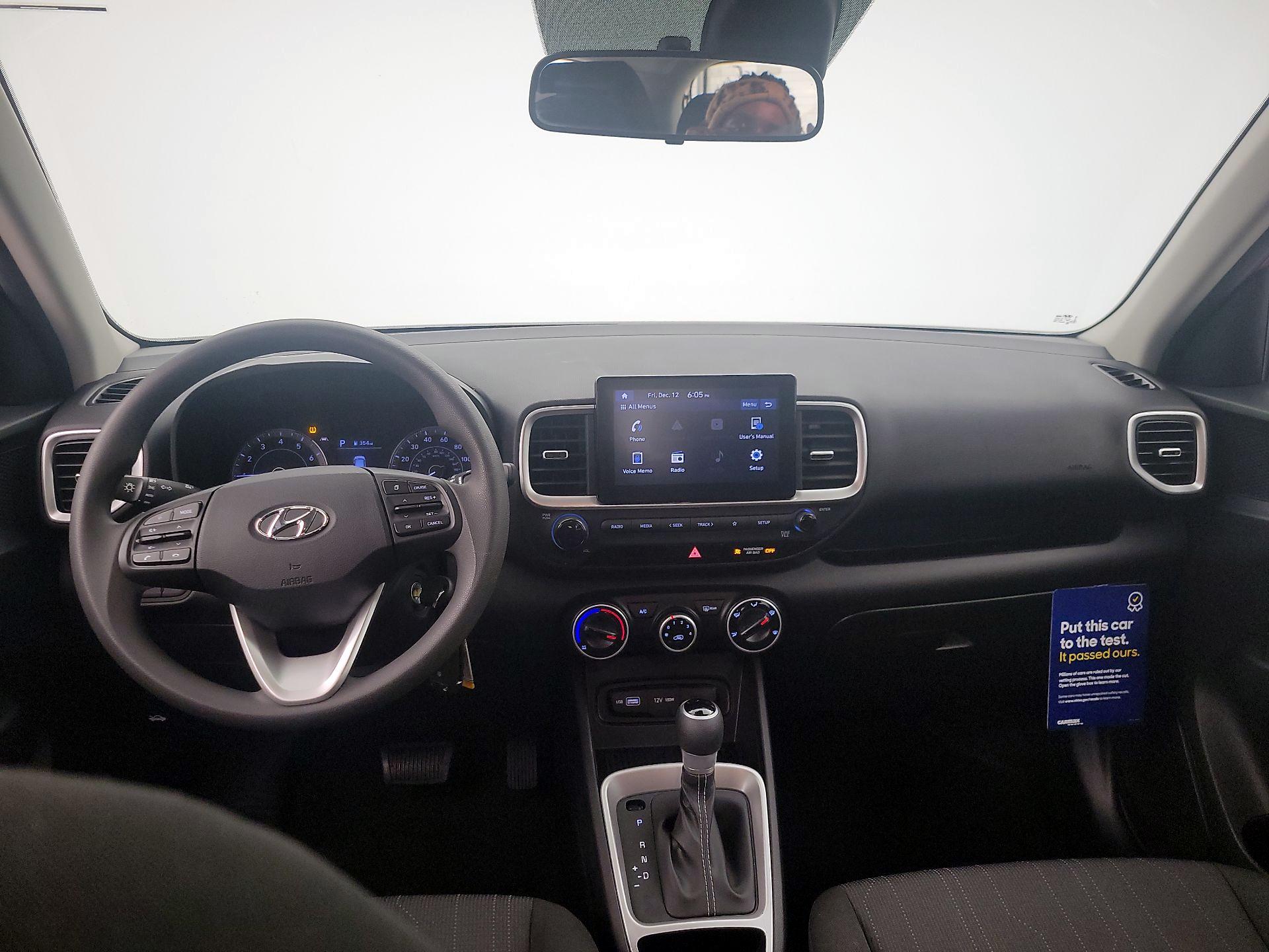 Thumbnail: 2022 Hyundai Venue - 9