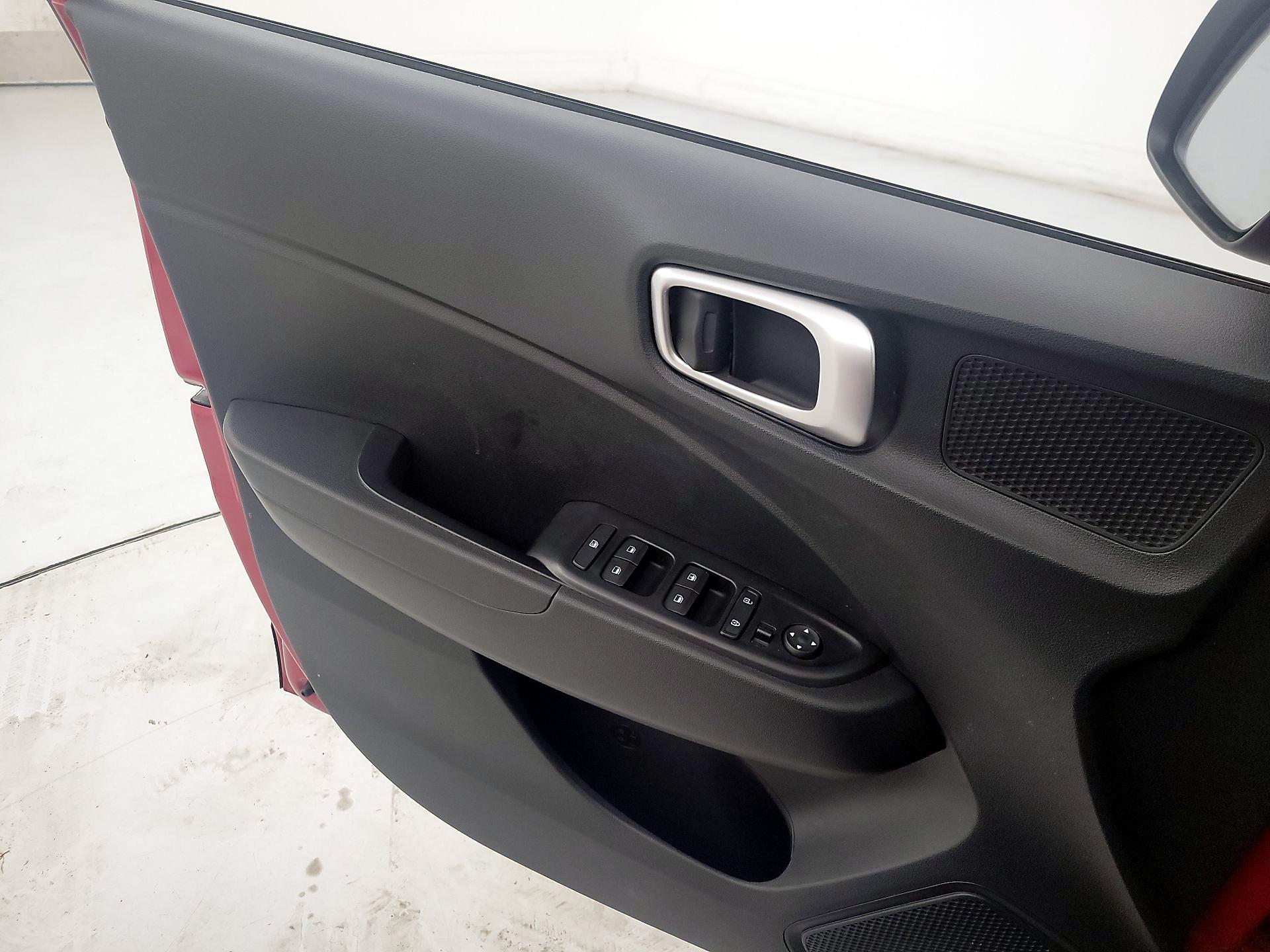 Thumbnail: 2022 Hyundai Venue - 12