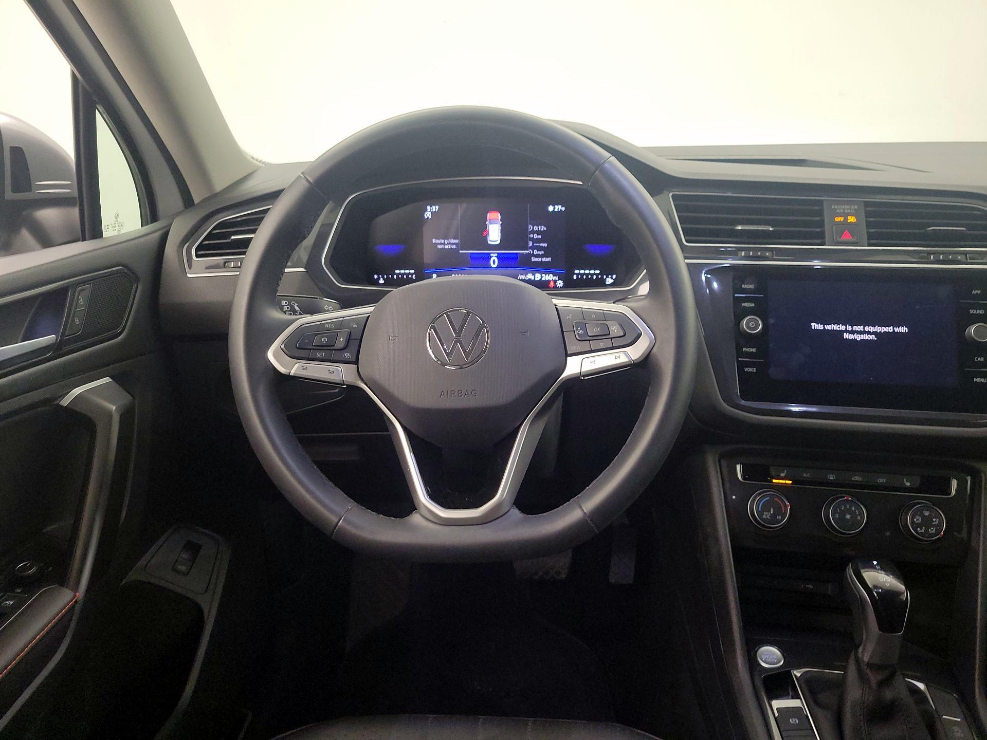 Thumbnail: 2024 Volkswagen Tiguan - 10