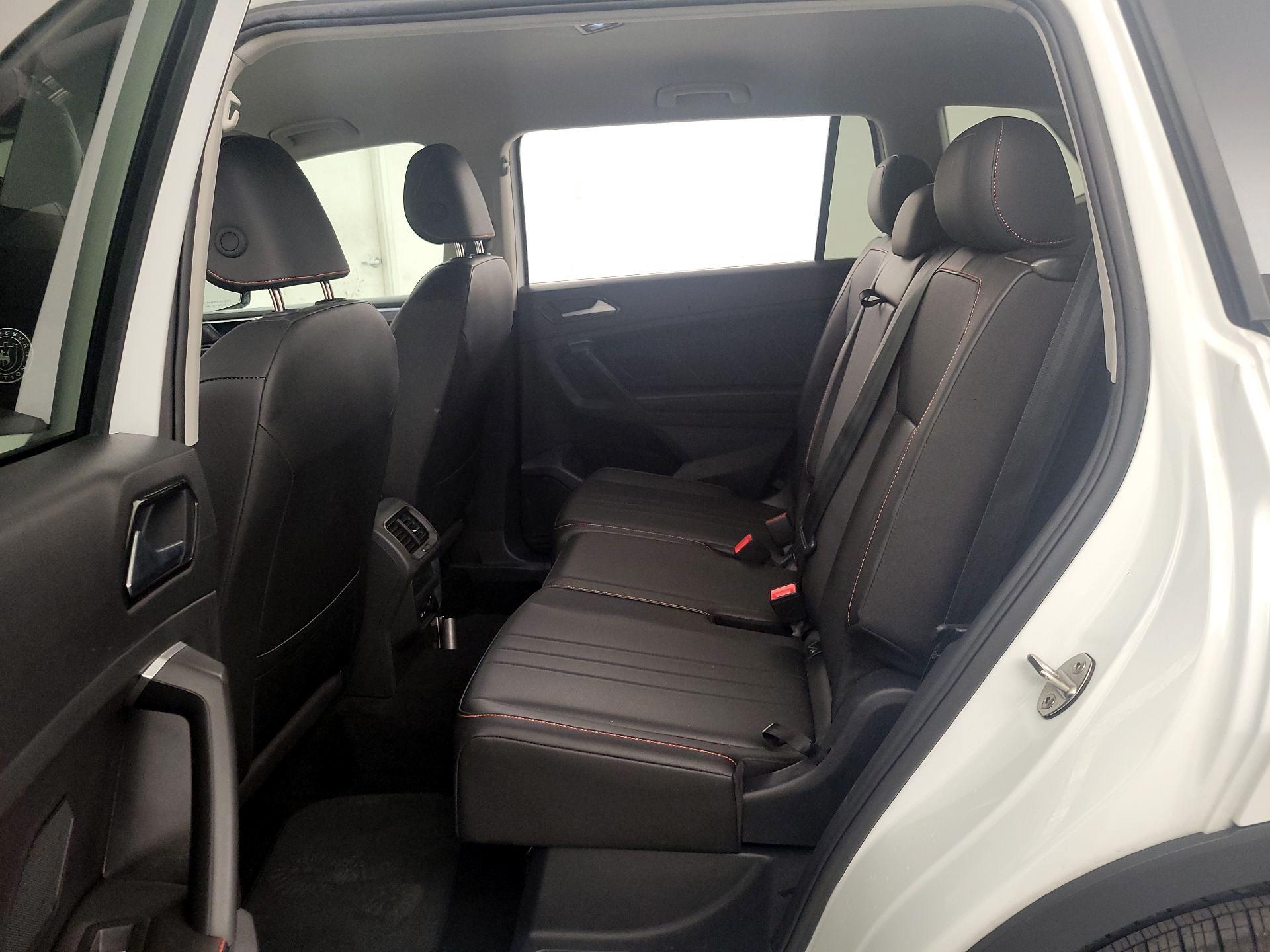 Thumbnail: 2024 Volkswagen Tiguan - 20