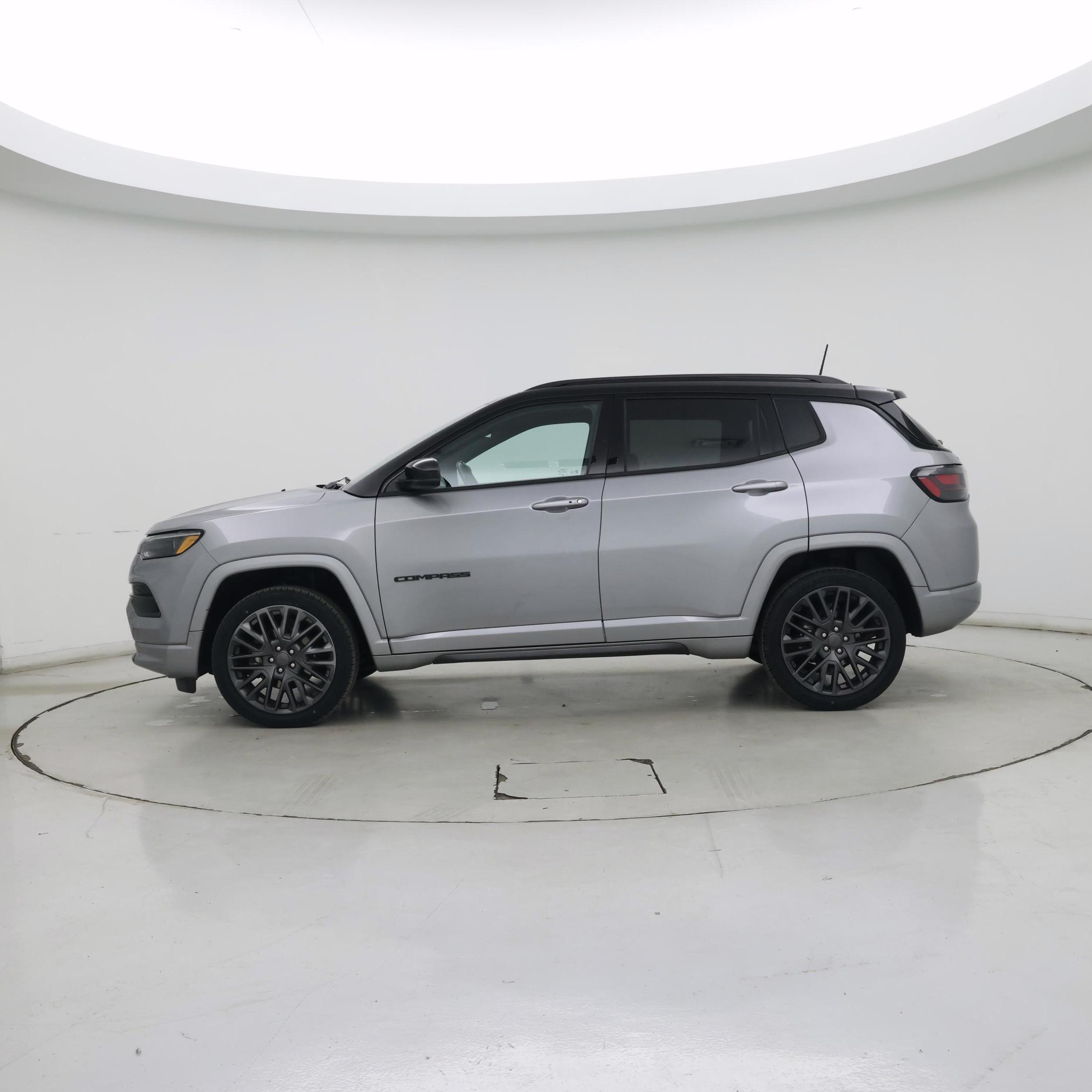 Thumbnail: 2022 Jeep Compass - 3