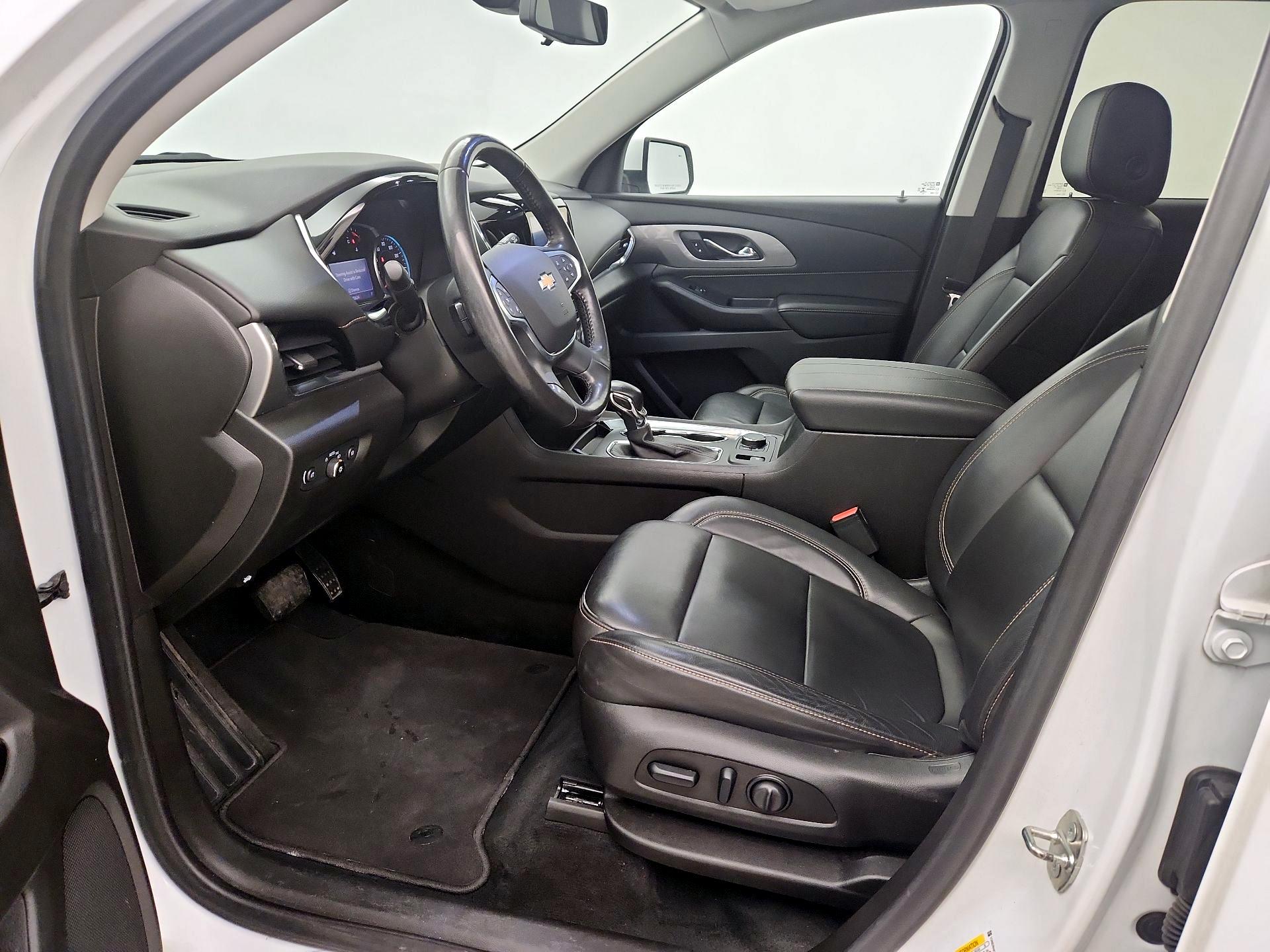 Thumbnail: 2021 Chevrolet Traverse - 11