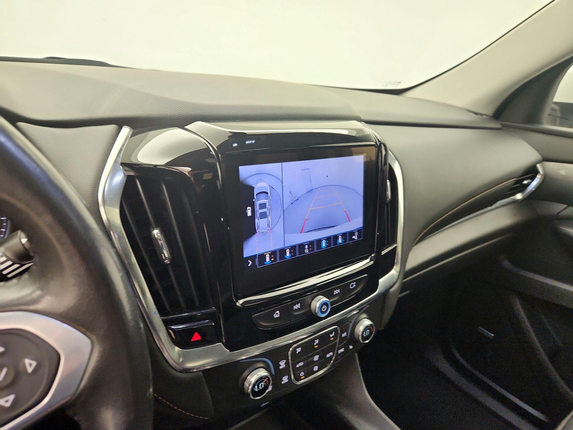 Thumbnail: 2021 Chevrolet Traverse - 15