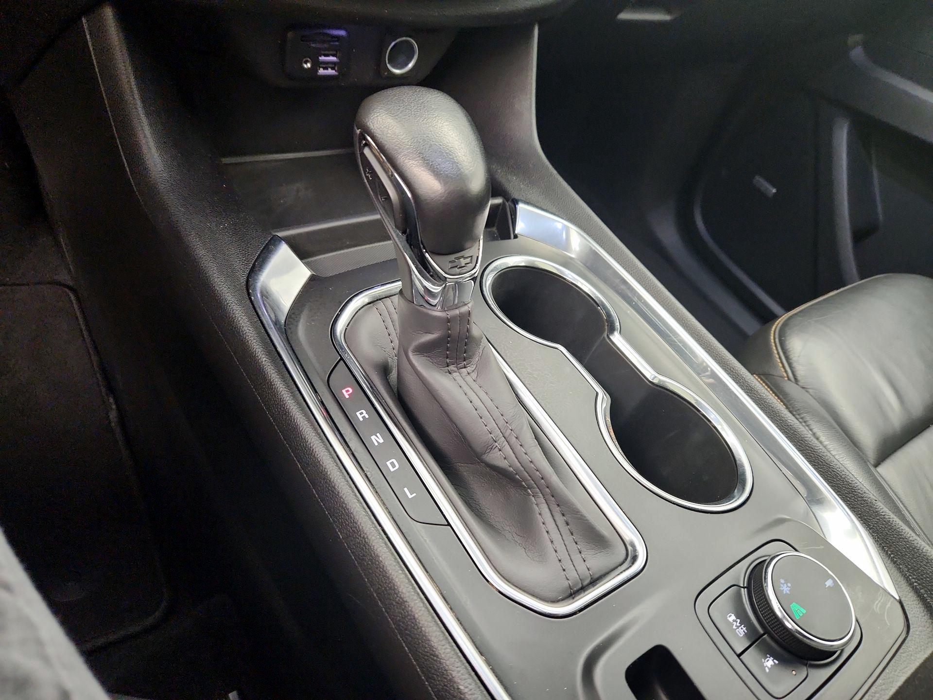 Thumbnail: 2021 Chevrolet Traverse - 18