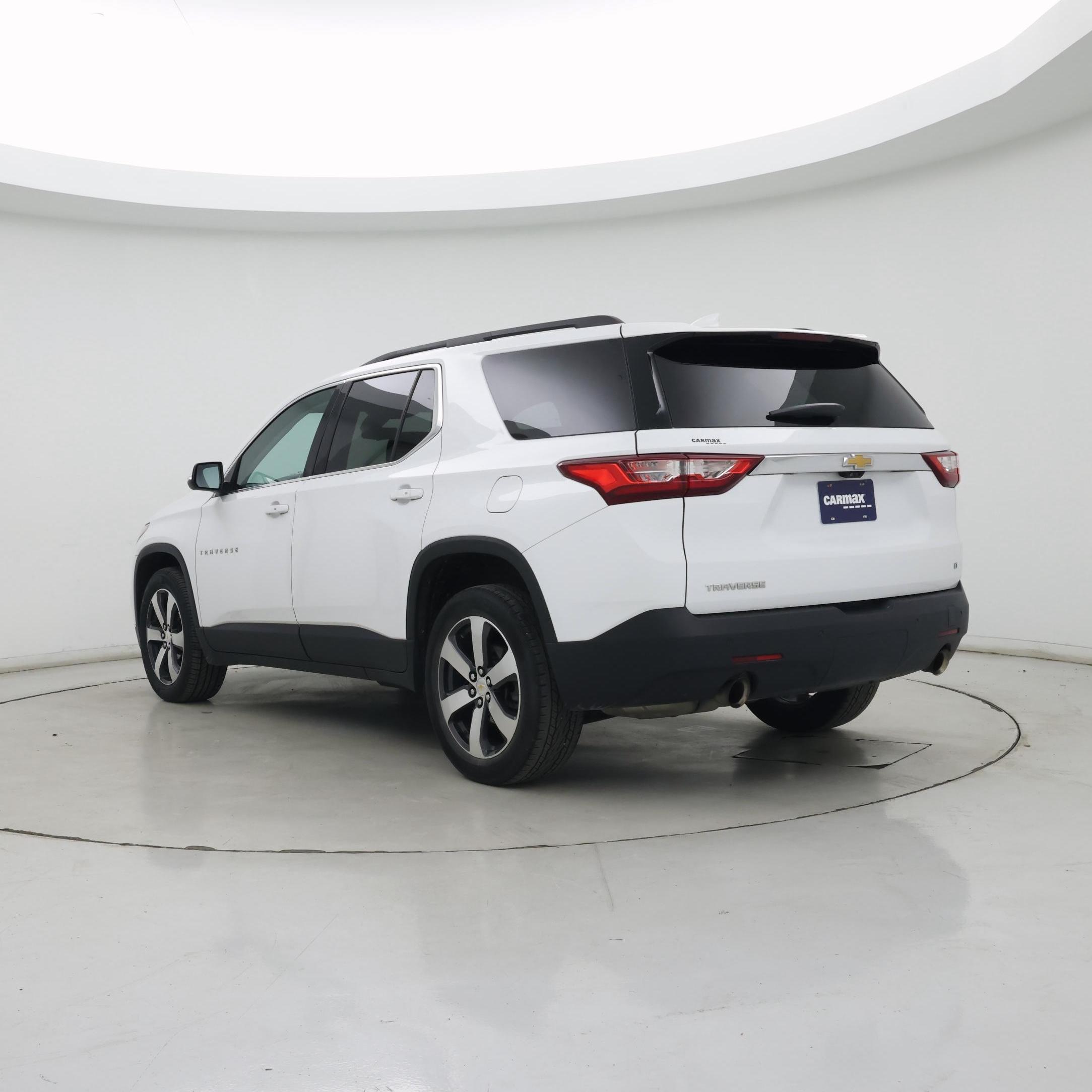 Thumbnail: 2021 Chevrolet Traverse - 2