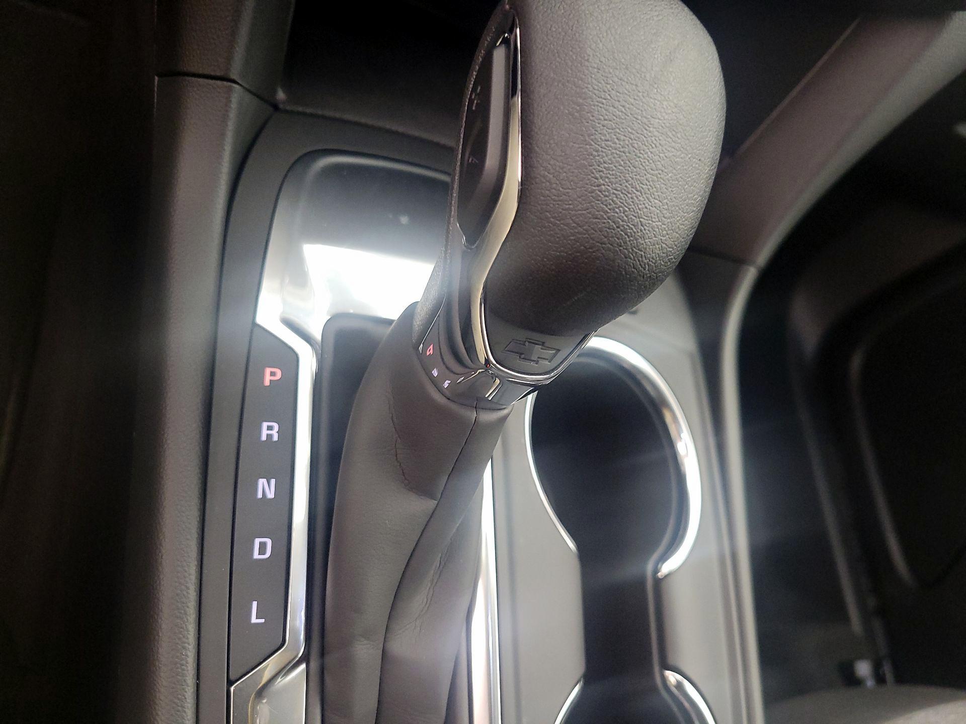 Thumbnail: 2022 Chevrolet Equinox - 17