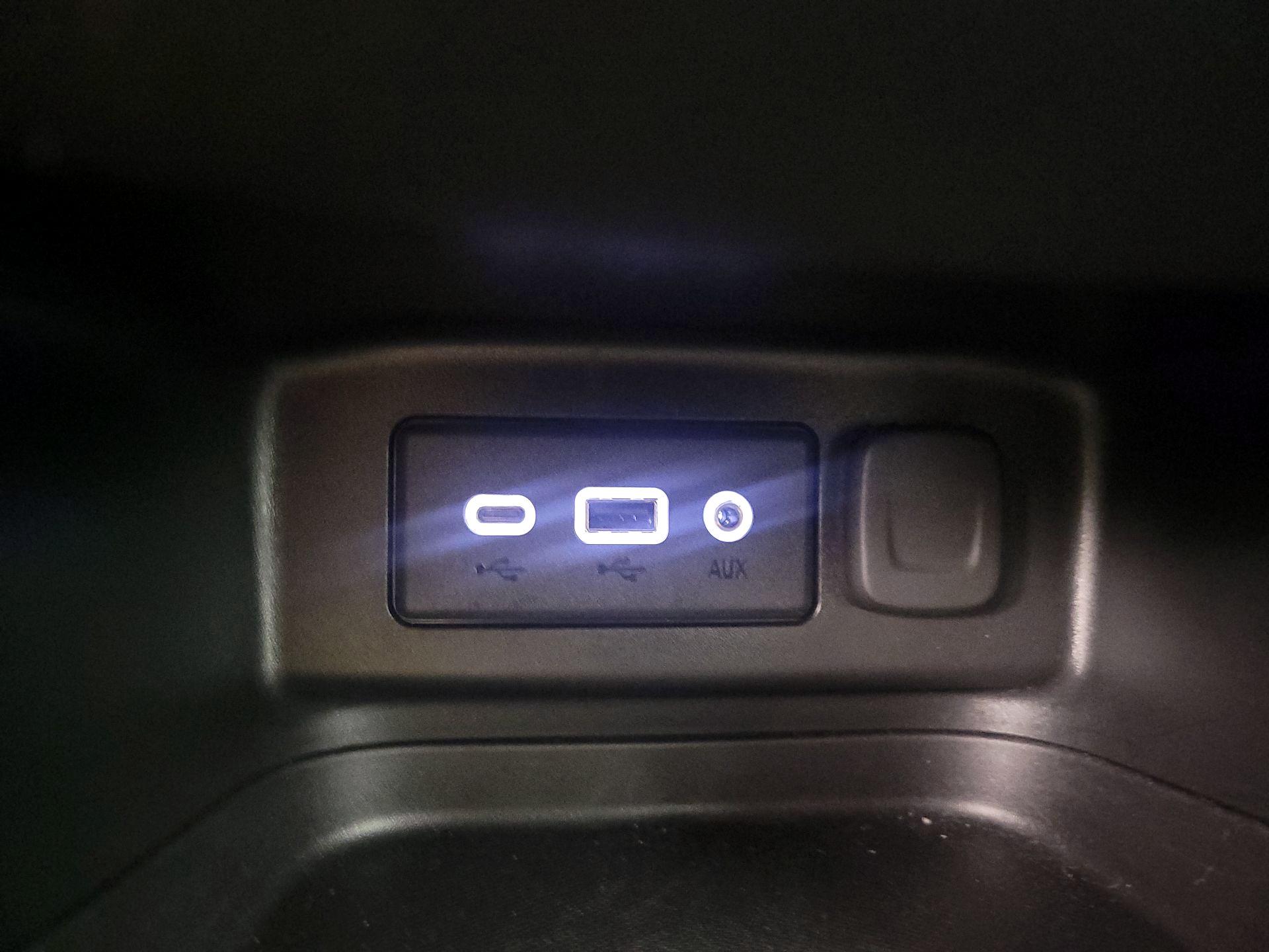 Thumbnail: 2022 Chevrolet Equinox - 18