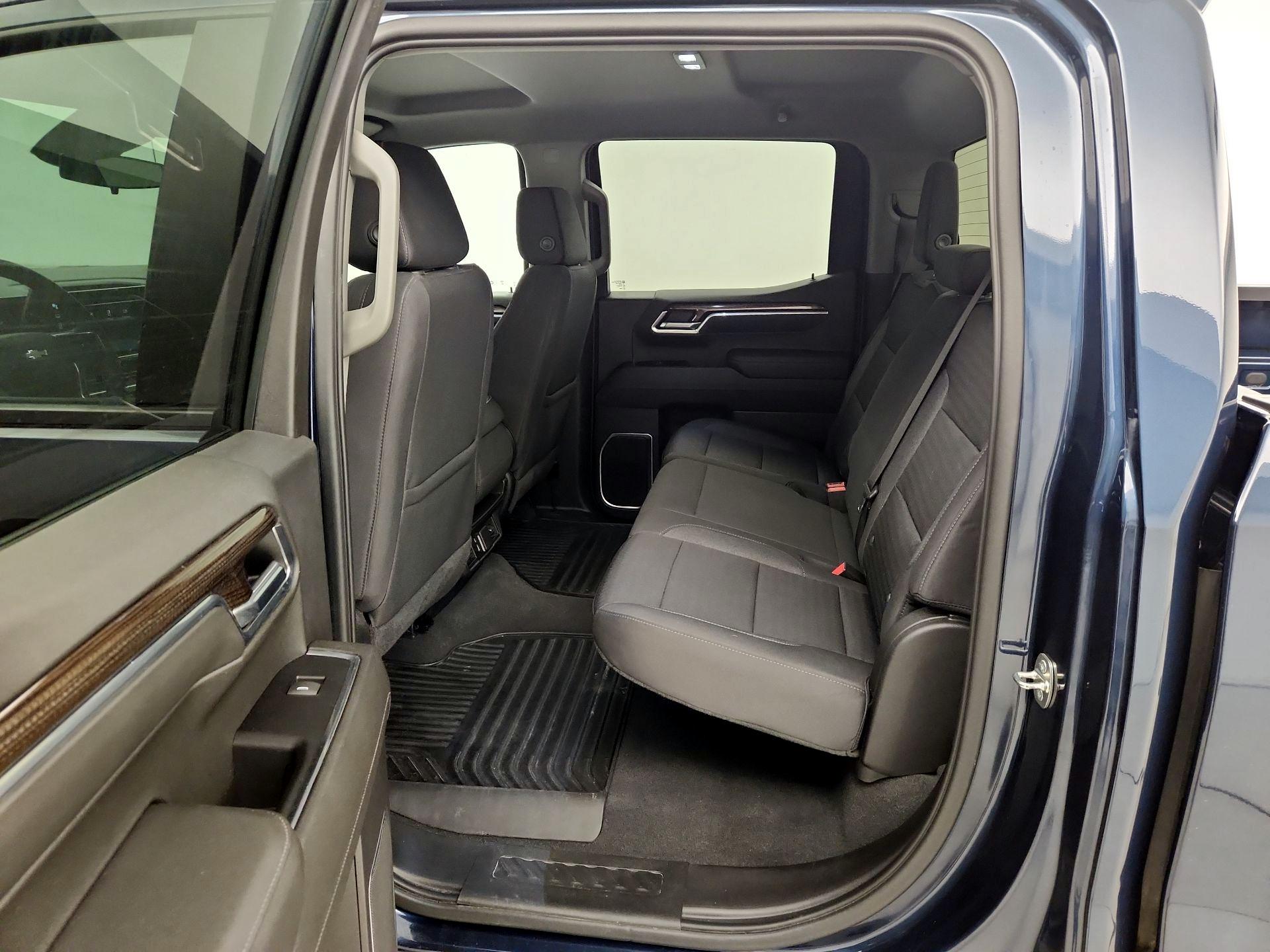 Thumbnail: 2022 Chevrolet Silverado 1500 - 19