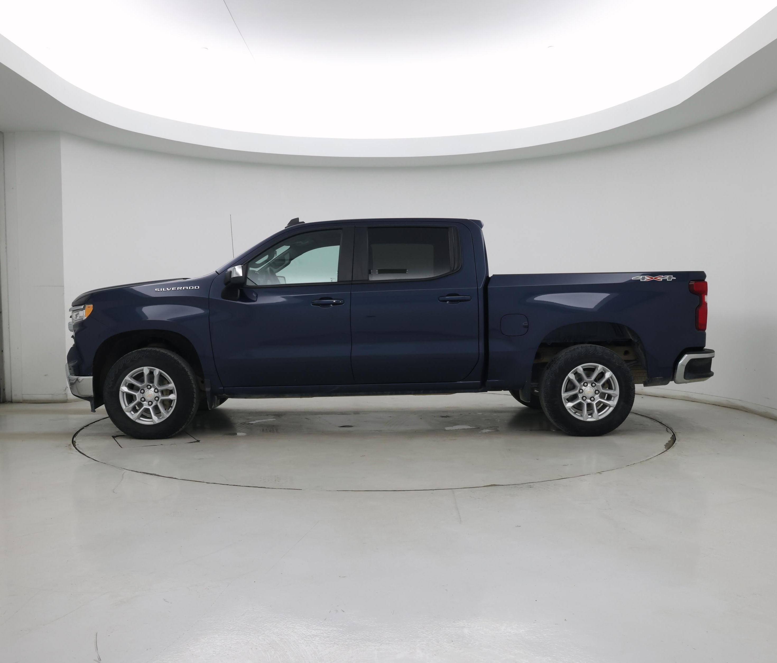 Thumbnail: 2022 Chevrolet Silverado 1500 - 3