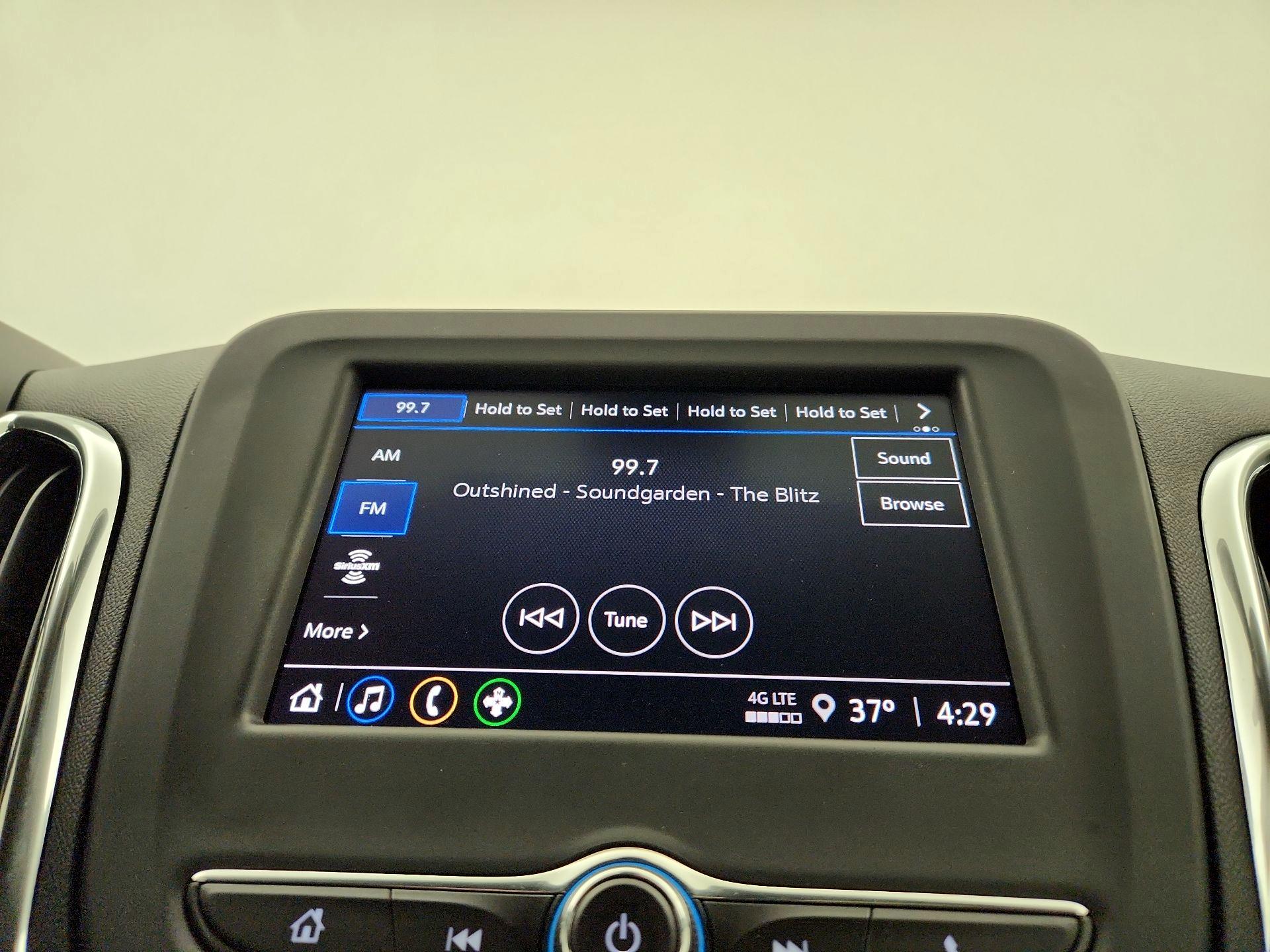 Thumbnail: 2022 Chevrolet Equinox - 15