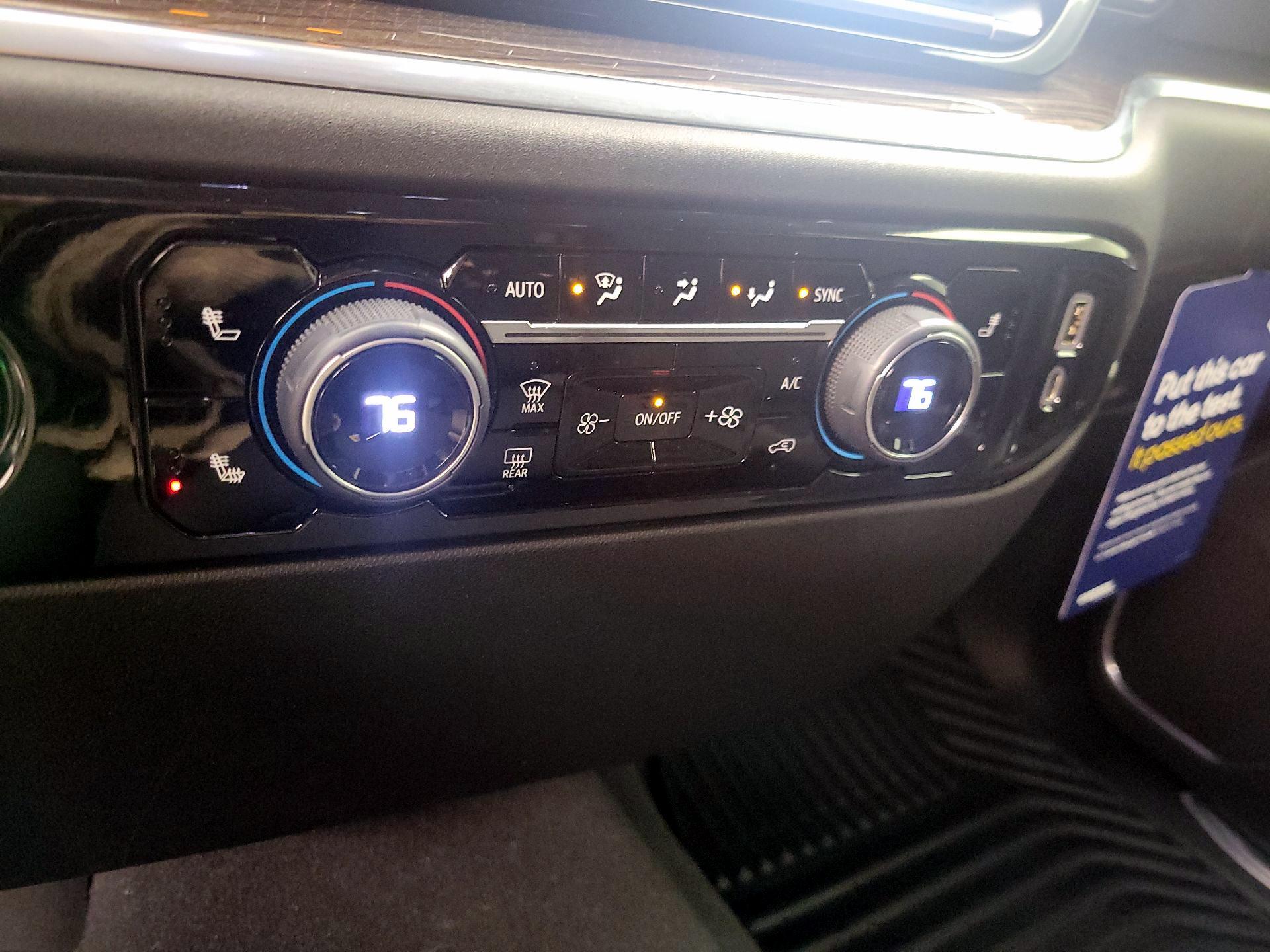 Thumbnail: 2022 Chevrolet Silverado 1500 - 16