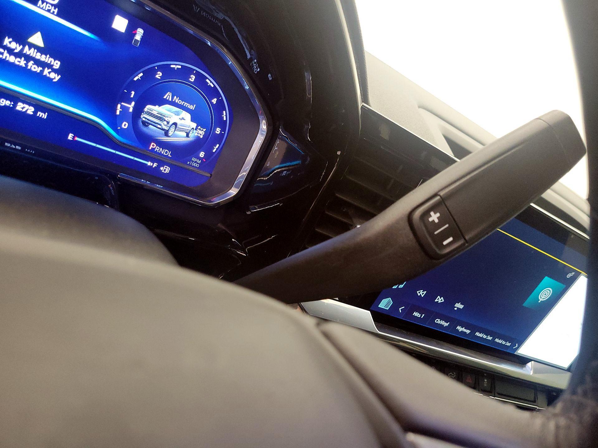 Thumbnail: 2022 Chevrolet Silverado 1500 - 17