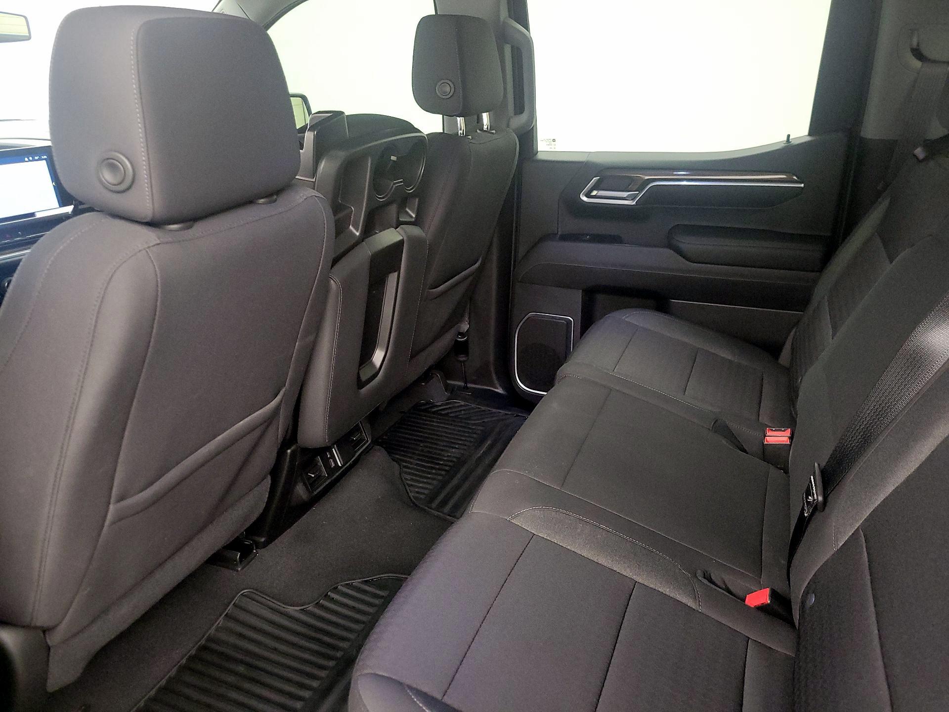 Thumbnail: 2022 Chevrolet Silverado 1500 - 19