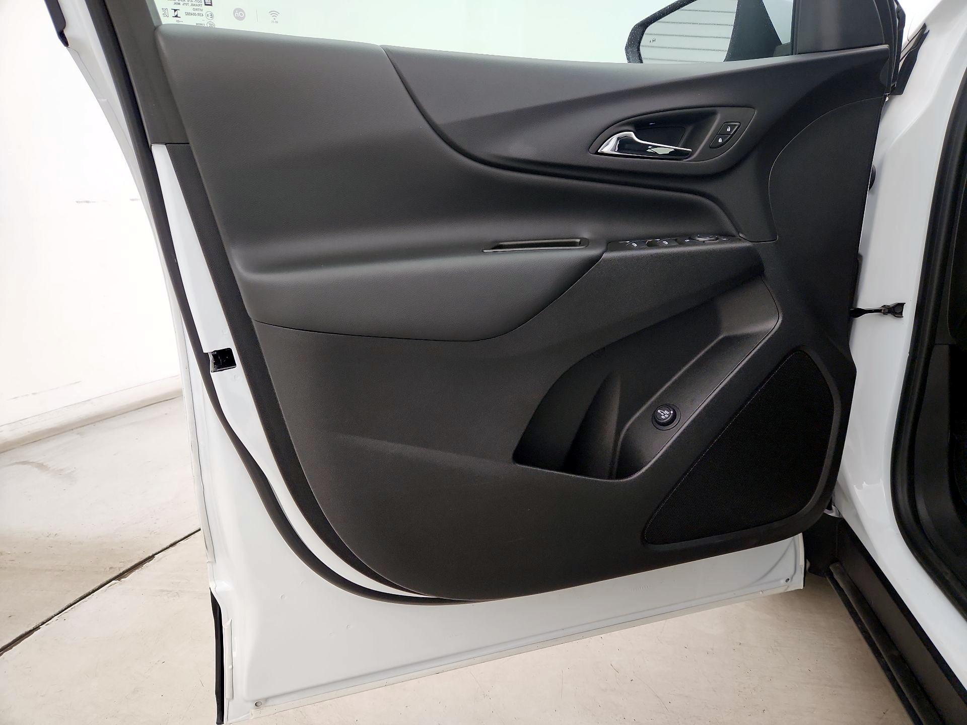 Thumbnail: 2024 Chevrolet Equinox - 12