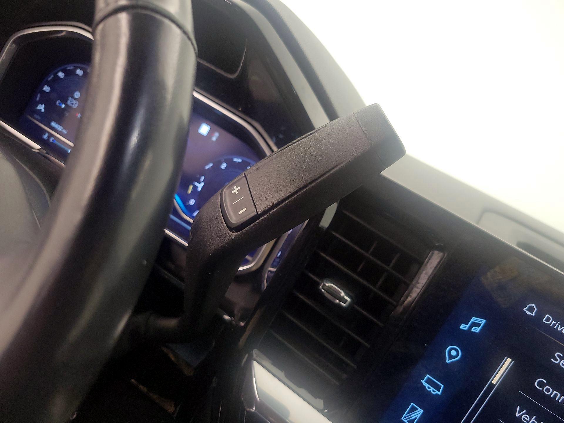 Thumbnail: 2022 Chevrolet Silverado 1500 - 17