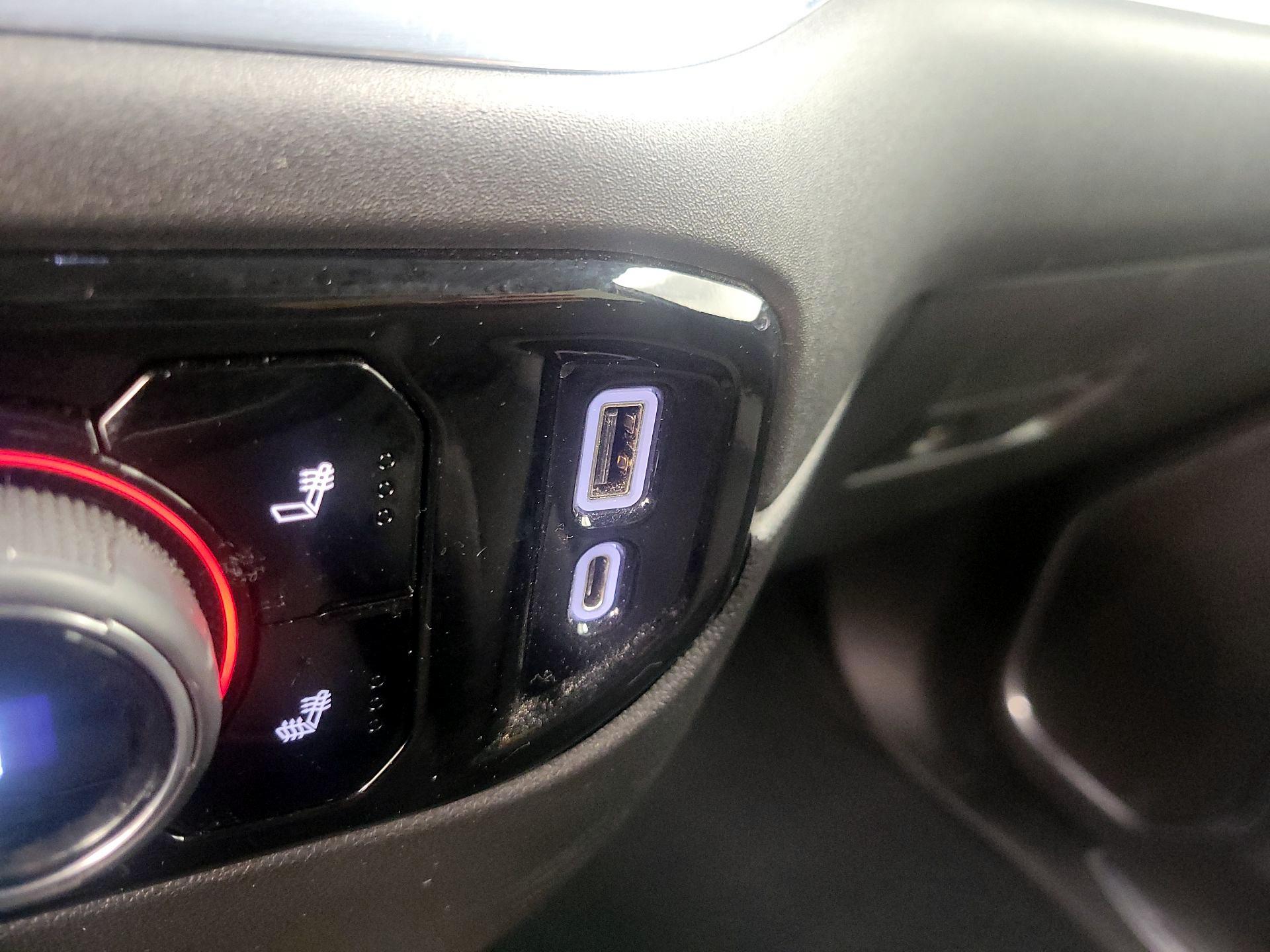 Thumbnail: 2022 Chevrolet Silverado 1500 - 18