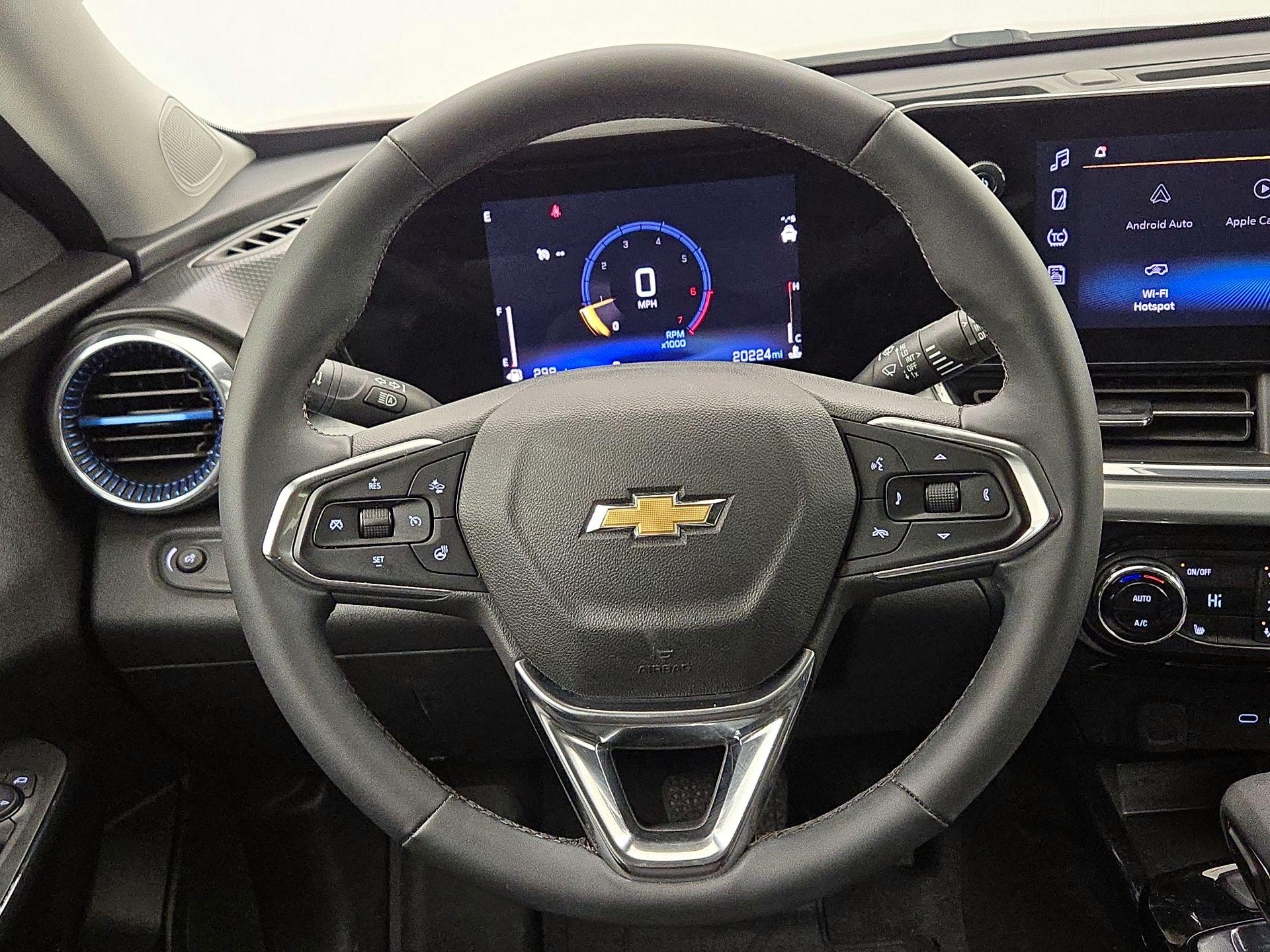 Thumbnail: 2025 Chevrolet Trax - 10