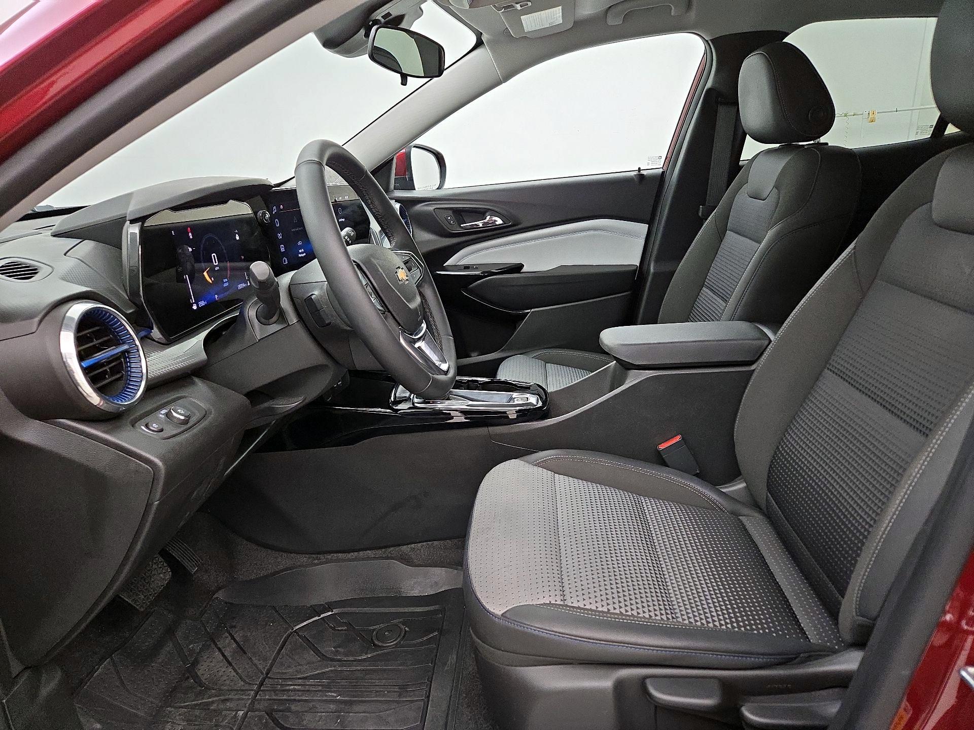 Thumbnail: 2025 Chevrolet Trax - 11