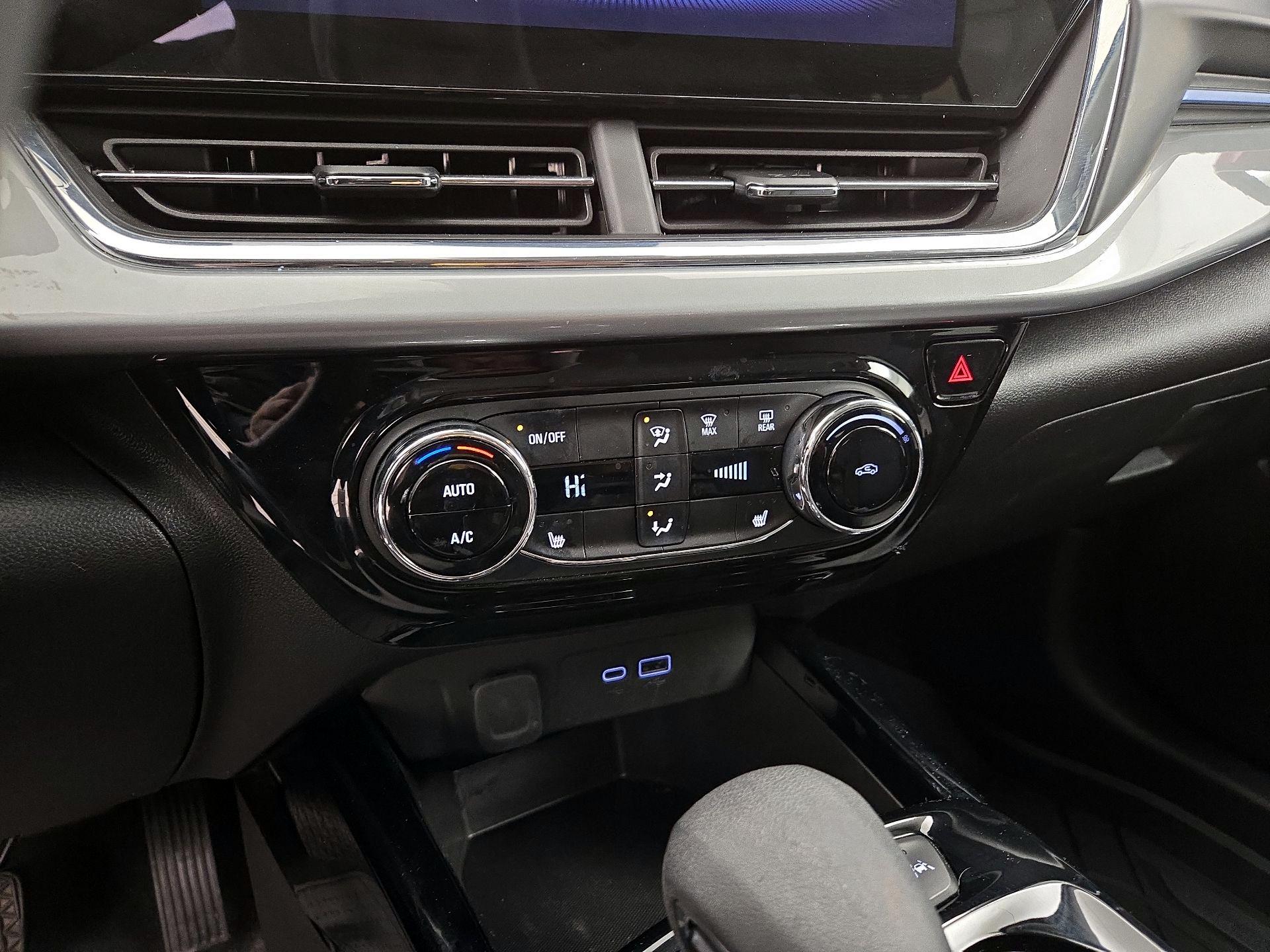 Thumbnail: 2025 Chevrolet Trax - 16