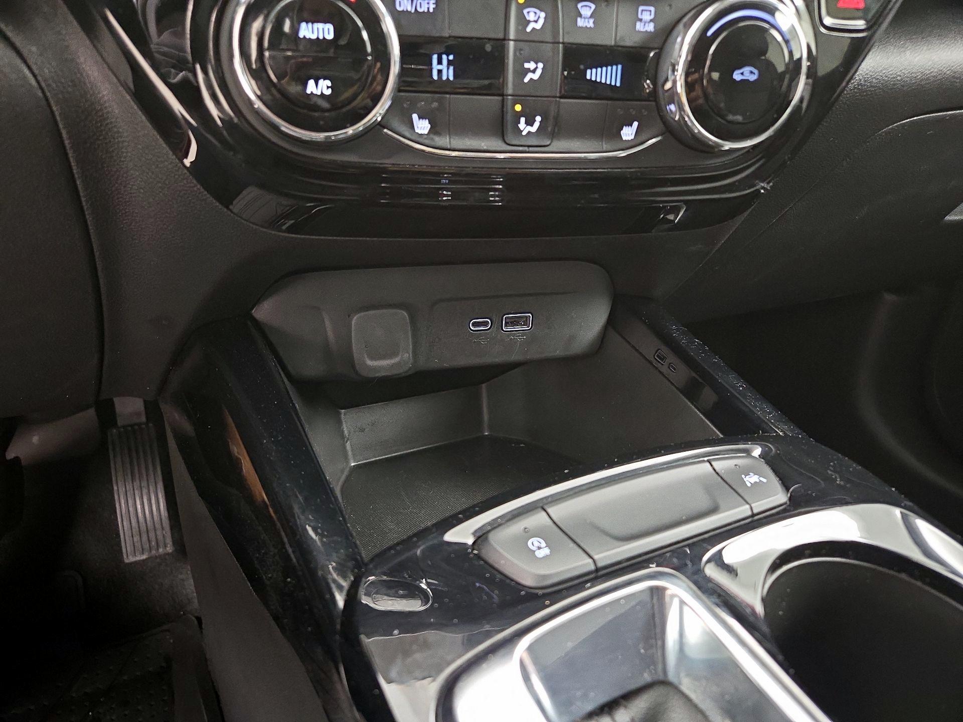 Thumbnail: 2025 Chevrolet Trax - 18