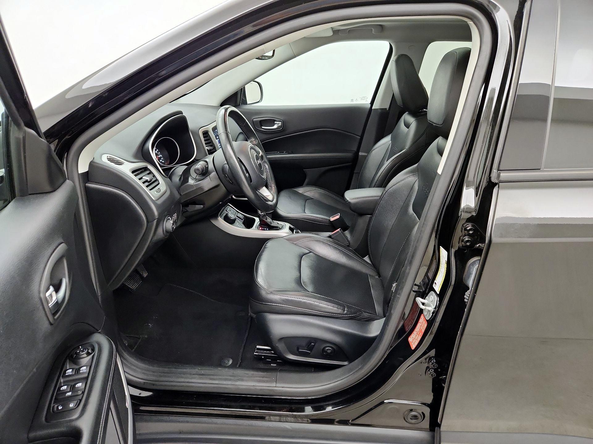 Thumbnail: 2019 Jeep Compass - 11