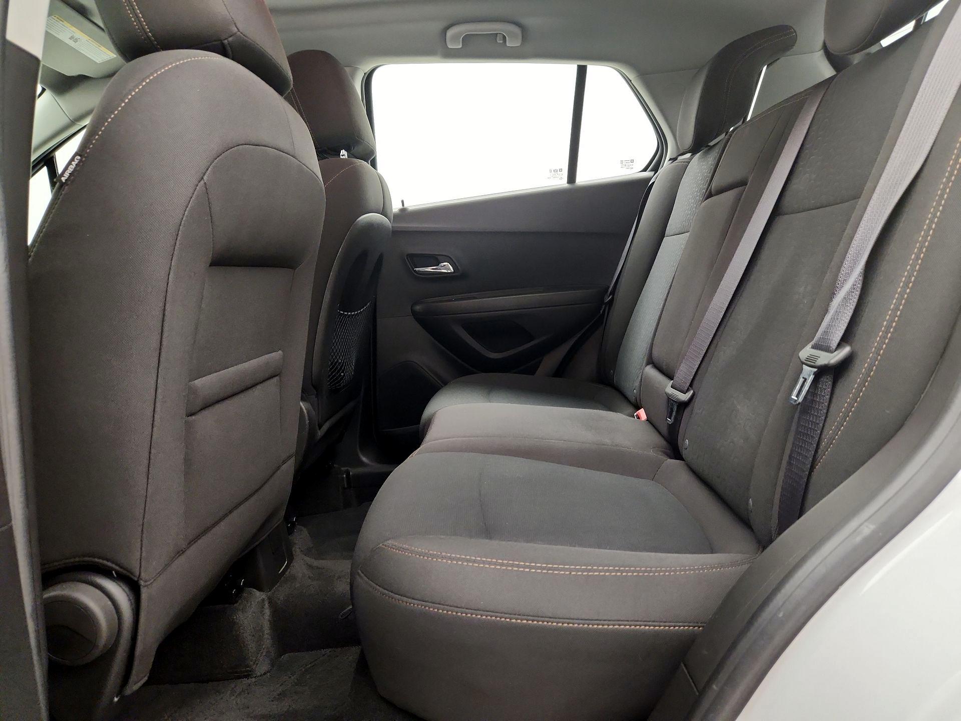 Thumbnail: 2018 Chevrolet Trax - 19