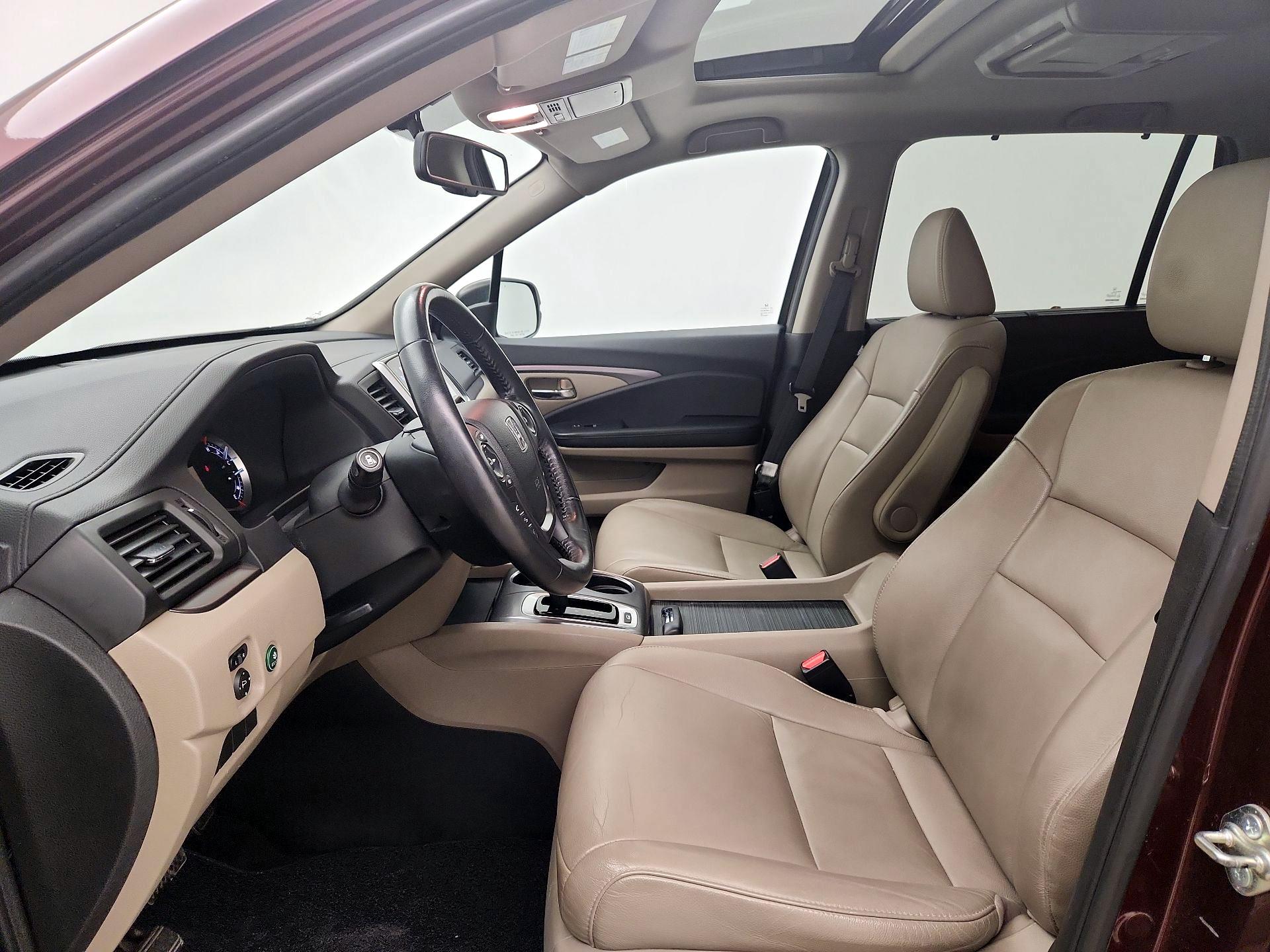 Thumbnail: 2016 Honda Pilot - 11