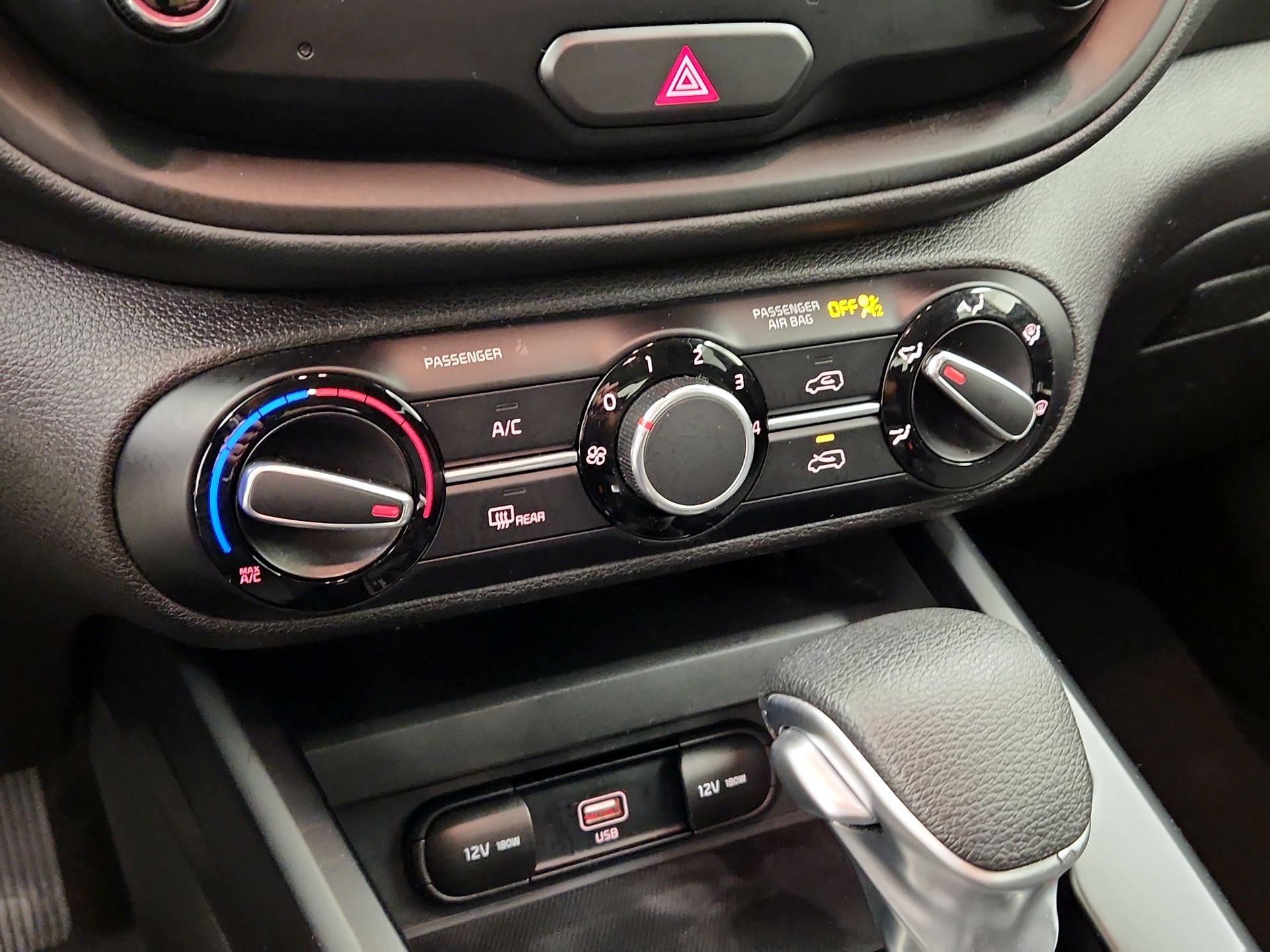 Thumbnail: 2020 Kia Soul - 16