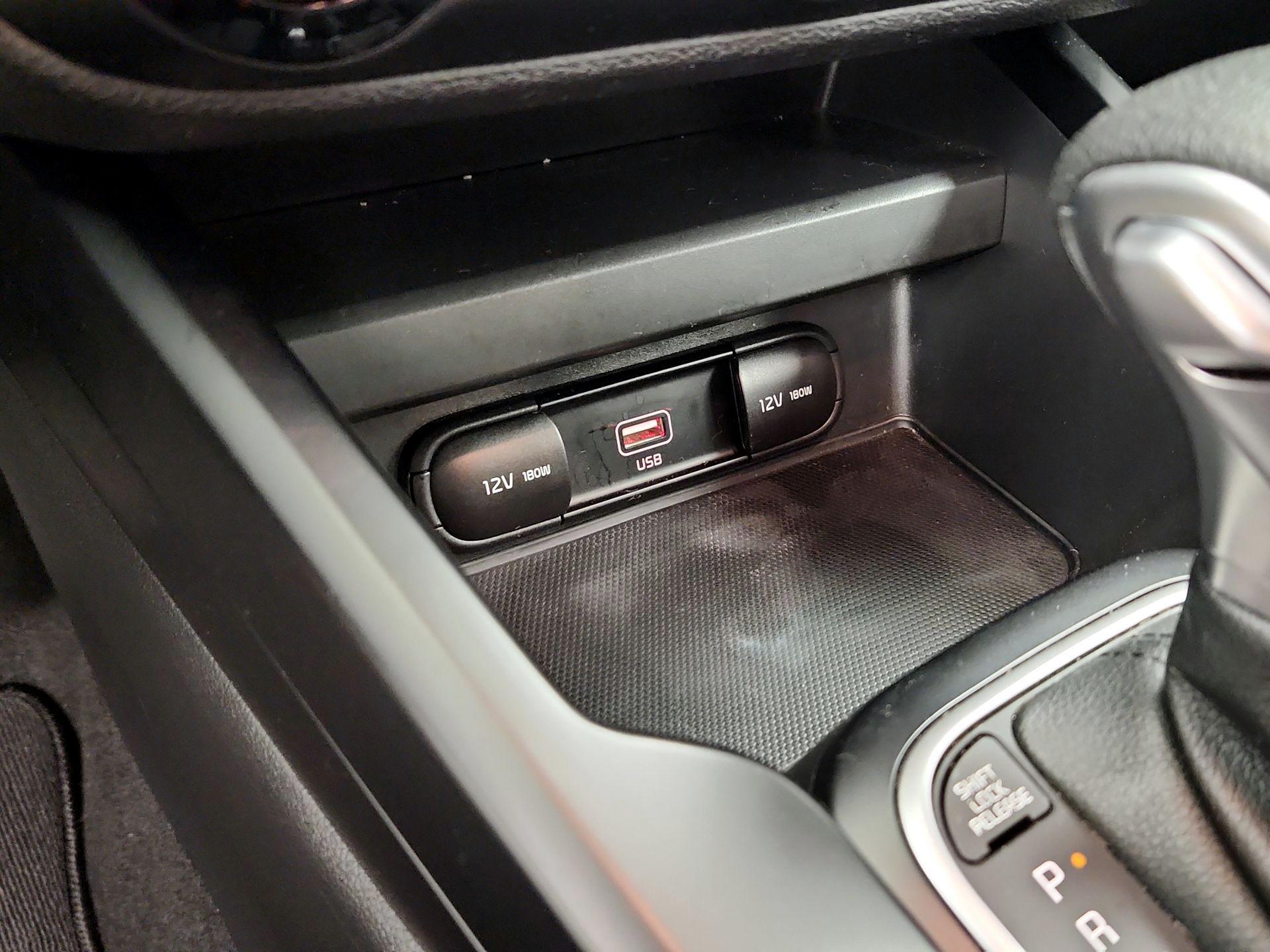 Thumbnail: 2020 Kia Soul - 18