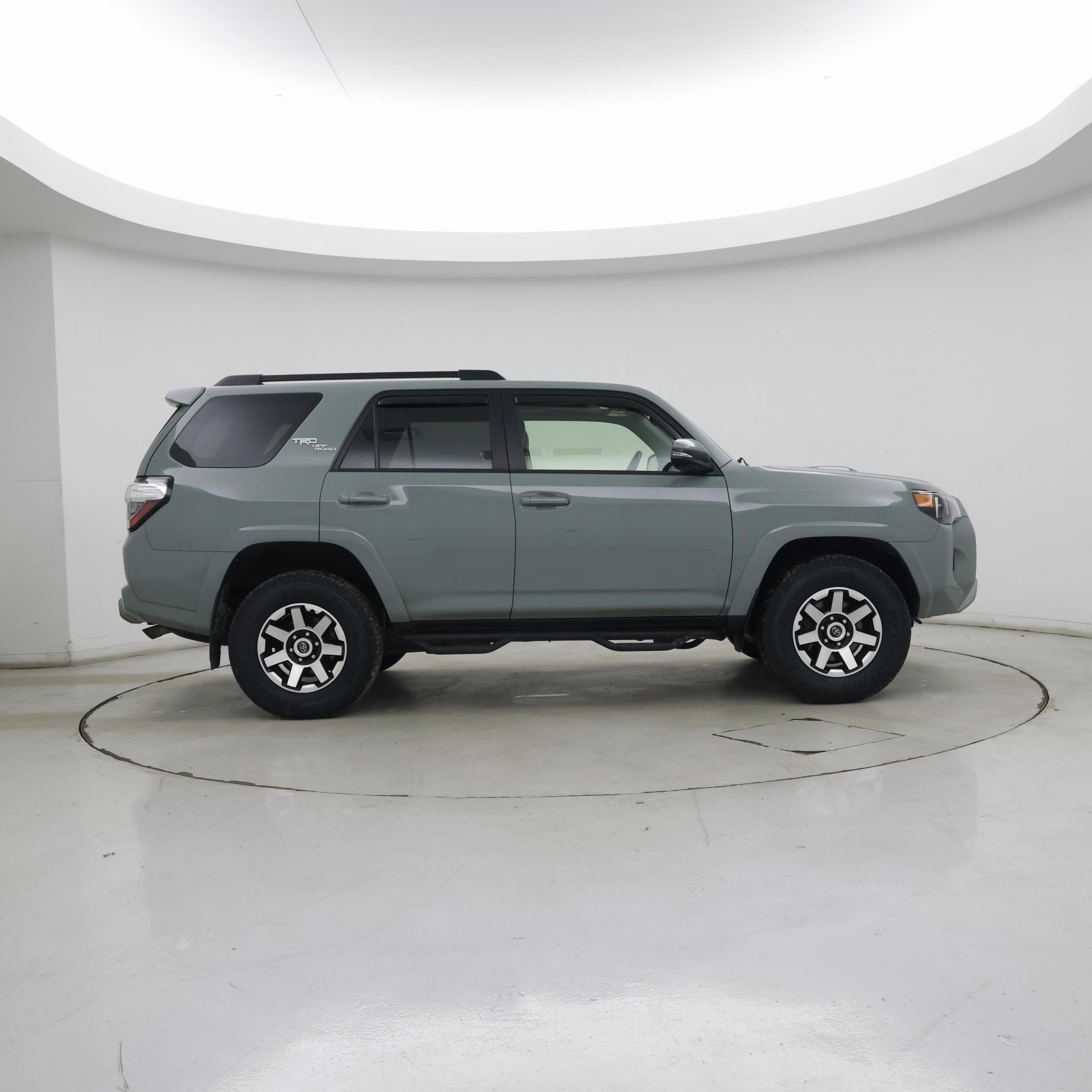 Thumbnail: 2023 Toyota 4Runner - 7