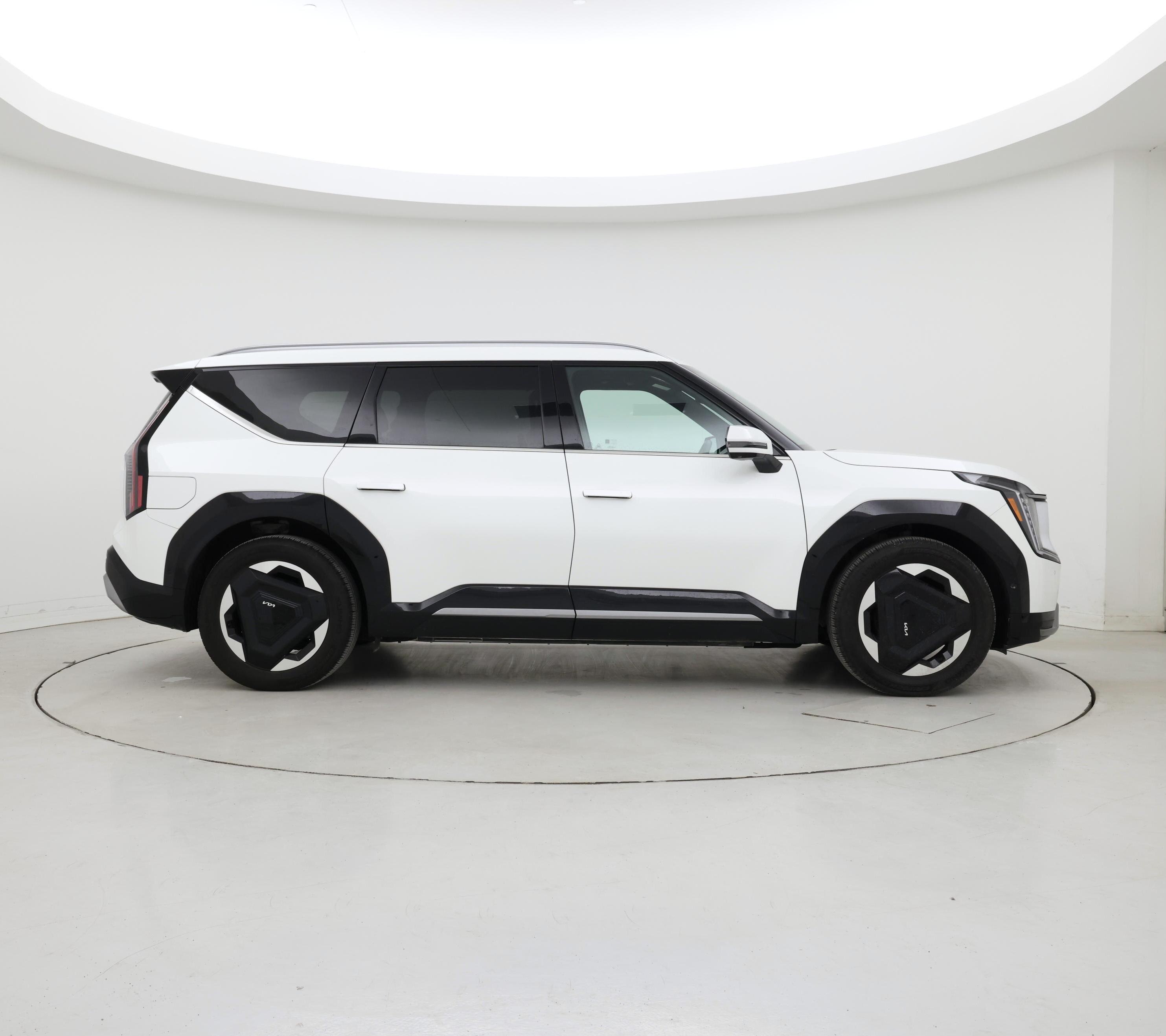 Thumbnail: 2024 Kia EV9 - 7