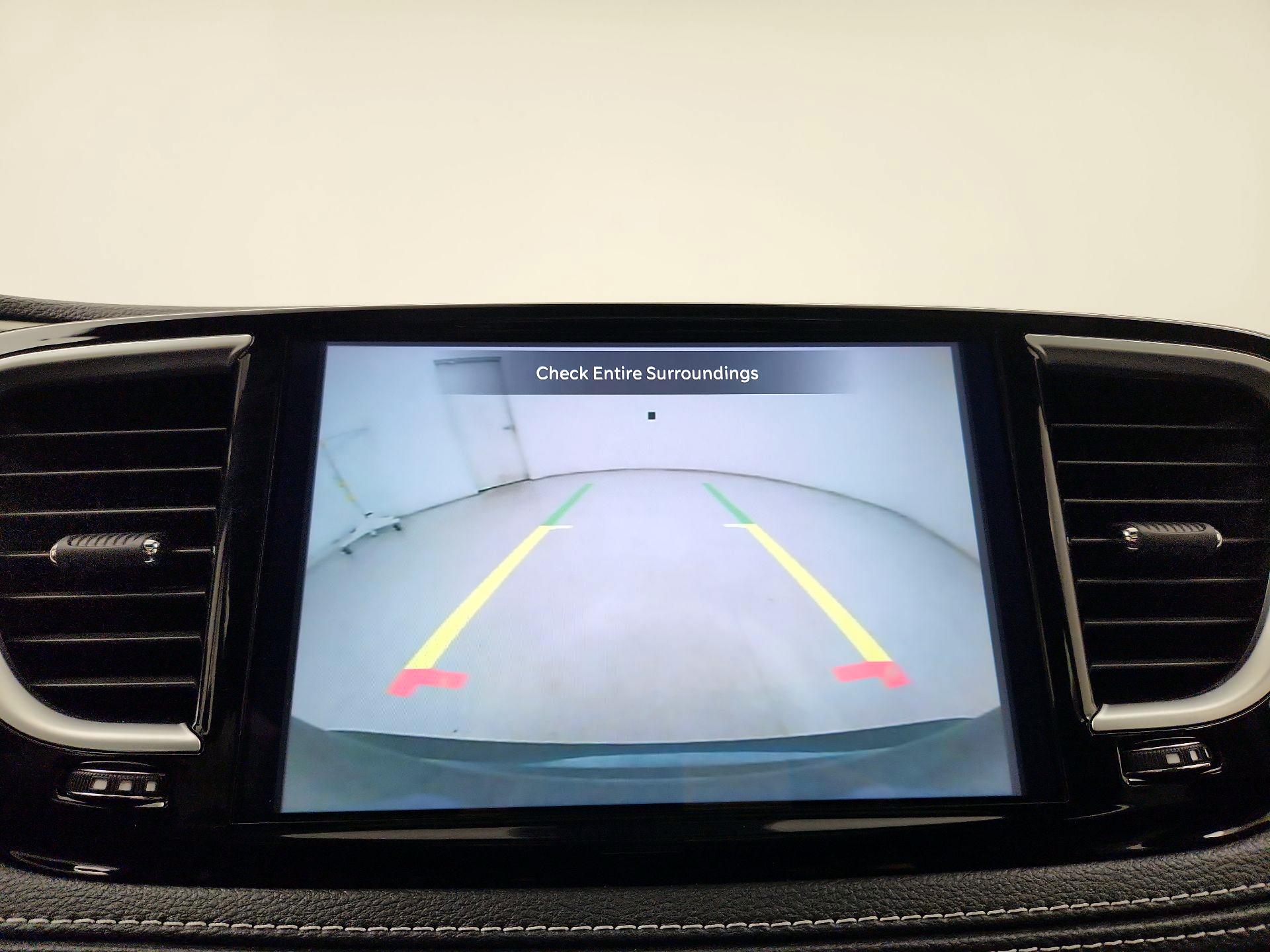 Thumbnail: 2023 Chrysler Pacifica - 15