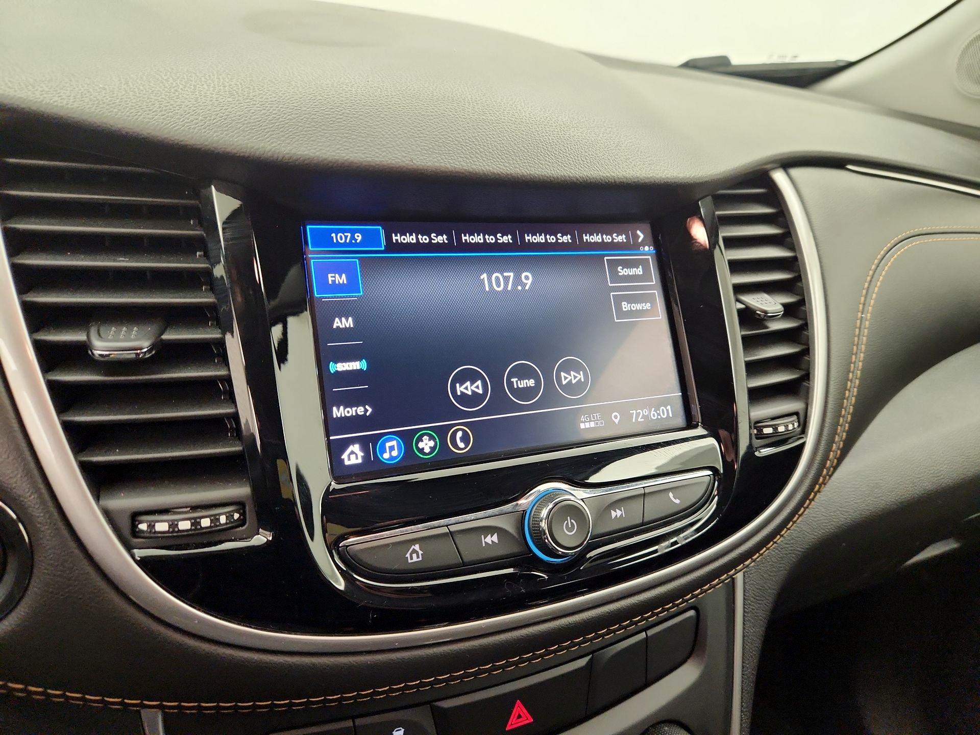 Thumbnail: 2022 Chevrolet Trax - 15