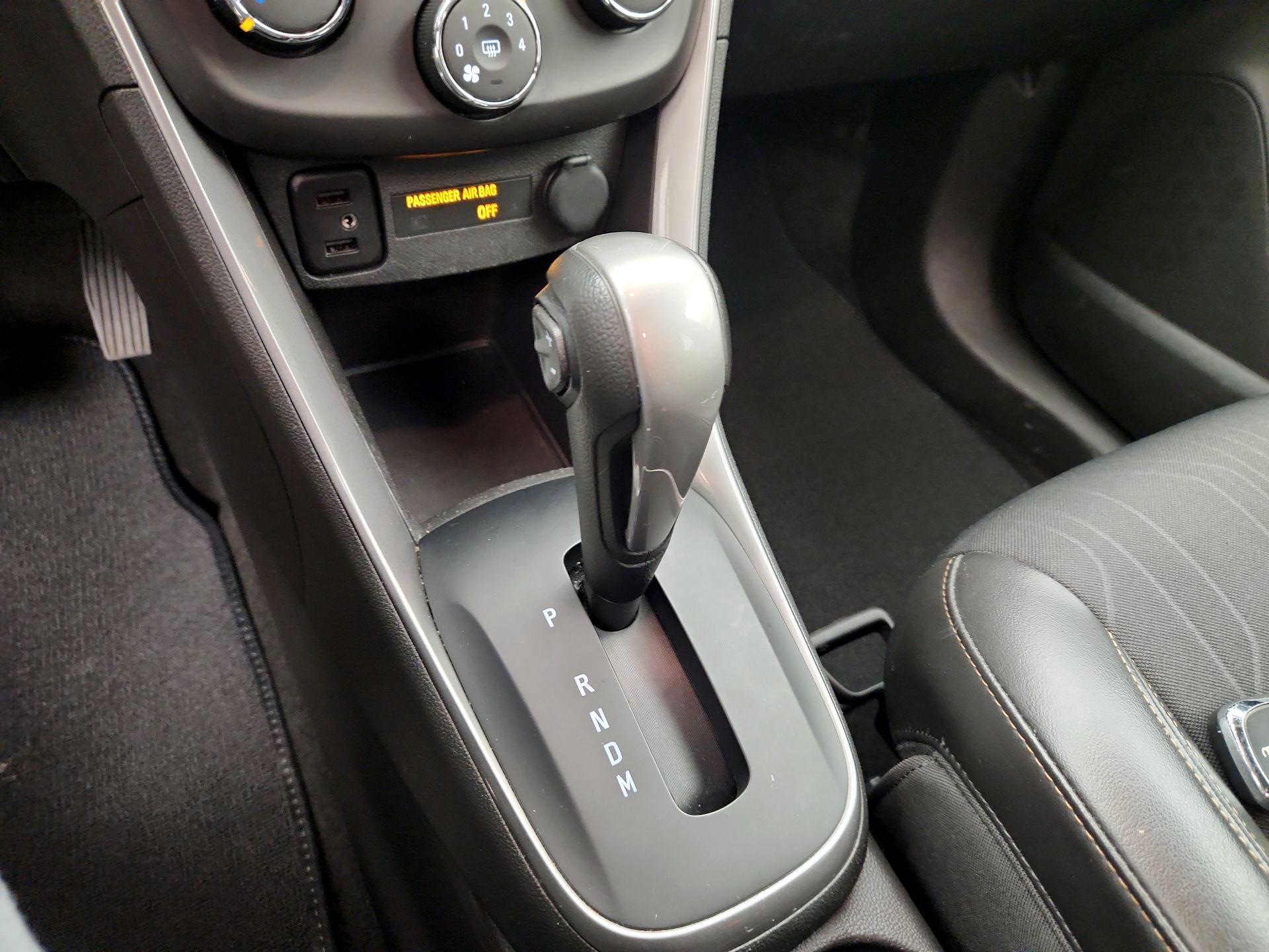 Thumbnail: 2022 Chevrolet Trax - 17