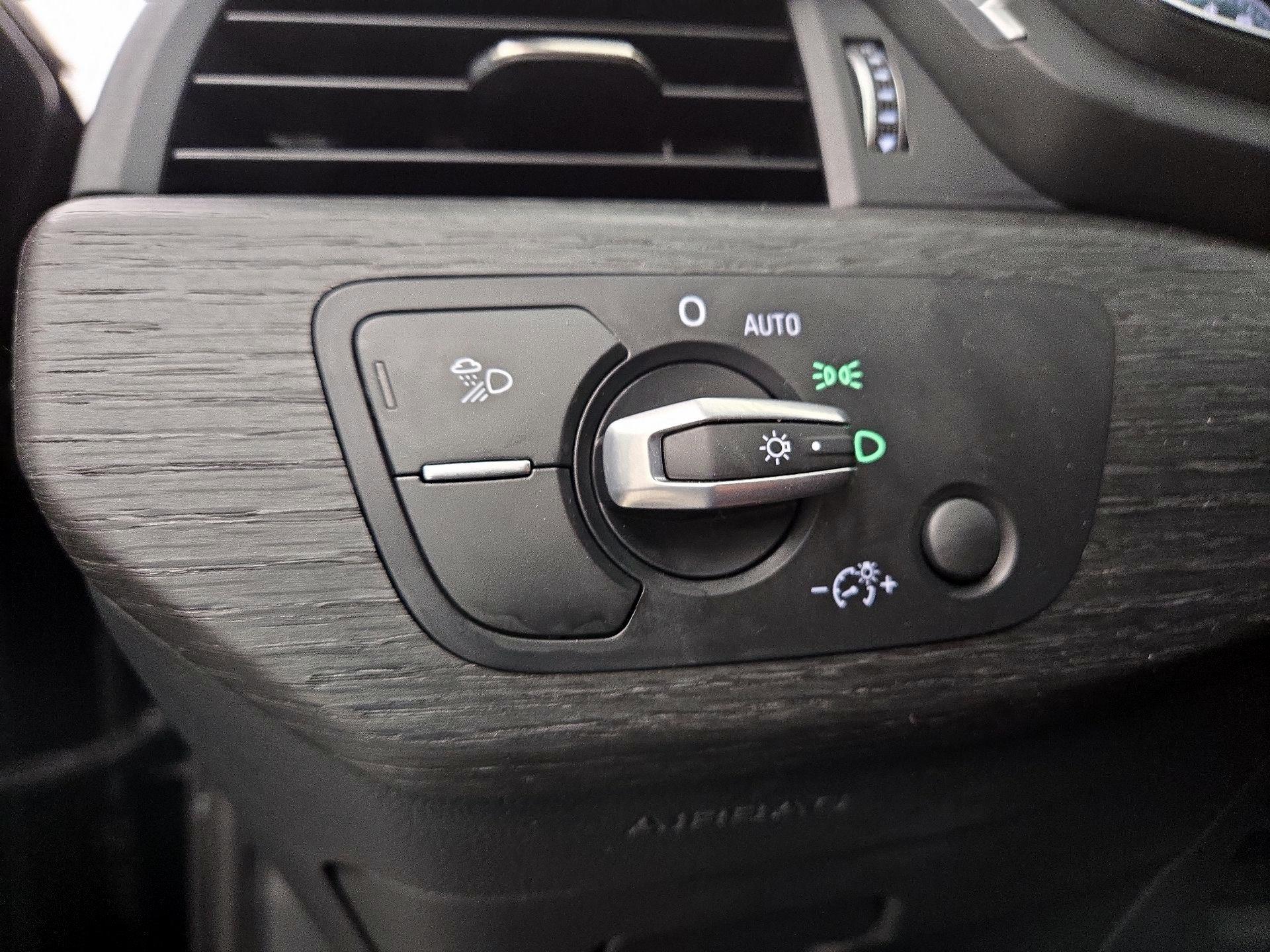 Thumbnail: 2022 Audi A4 - 13