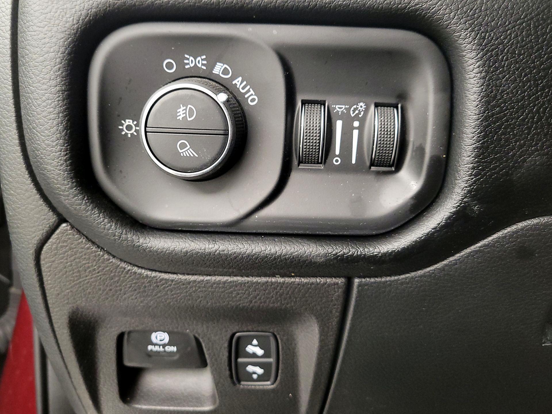 Thumbnail: 2022 RAM 1500 - 13