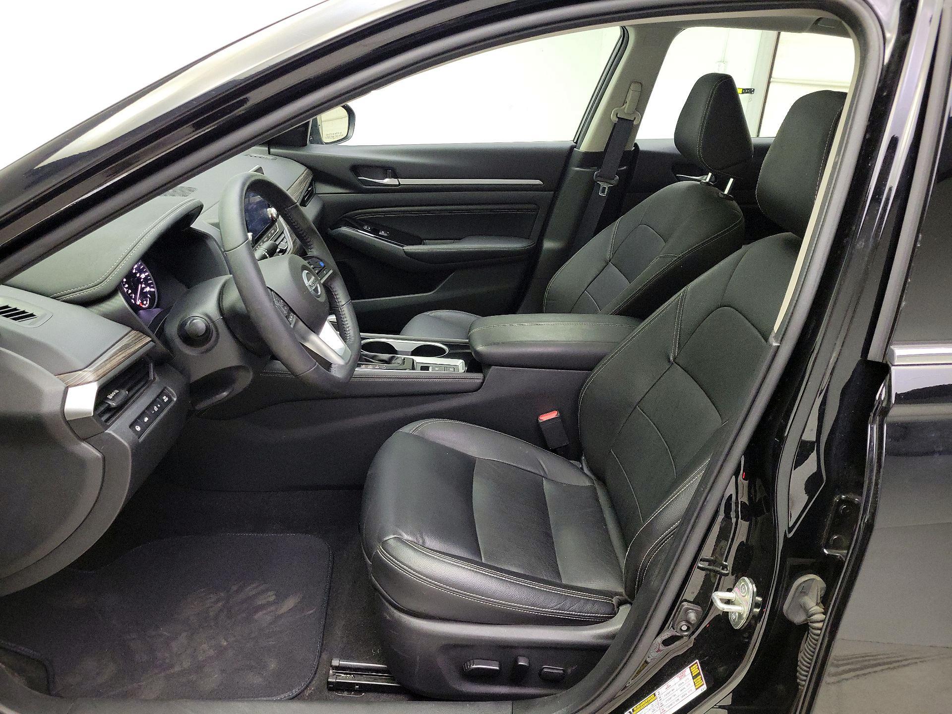 Thumbnail: 2021 Nissan Altima - 11