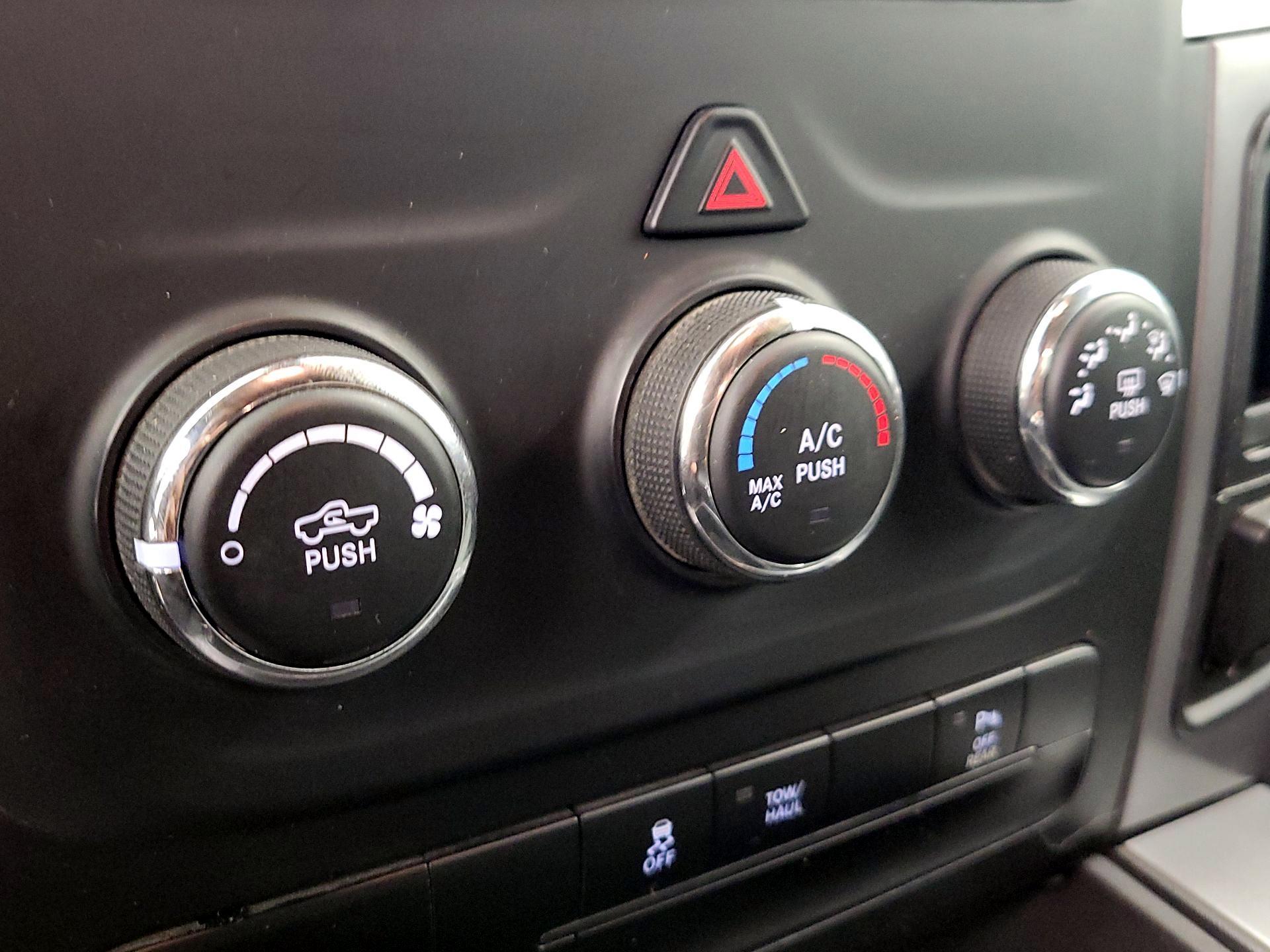 Thumbnail: 2023 RAM 1500 Classic - 17