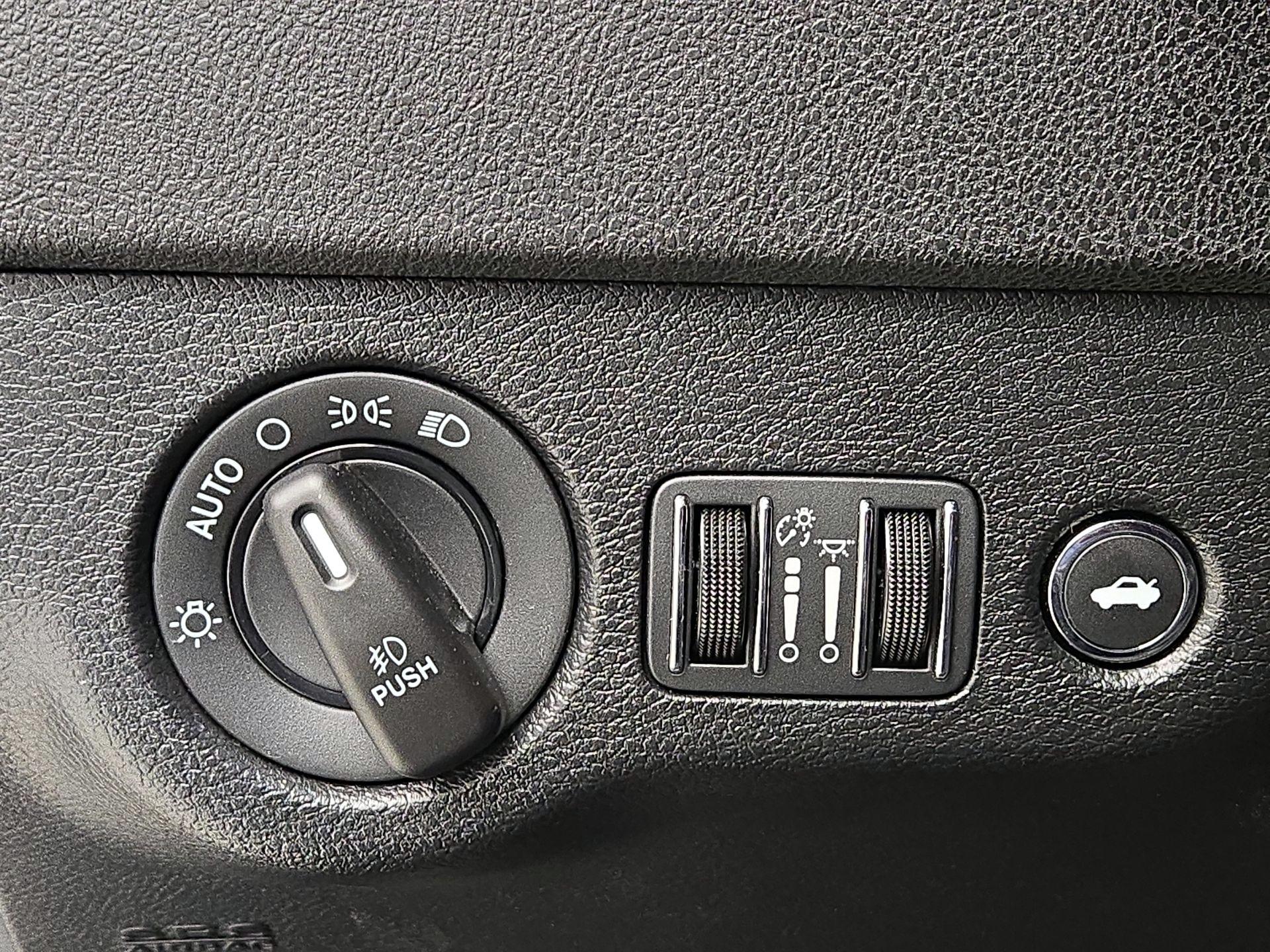 Thumbnail: 2022 Dodge Charger - 13