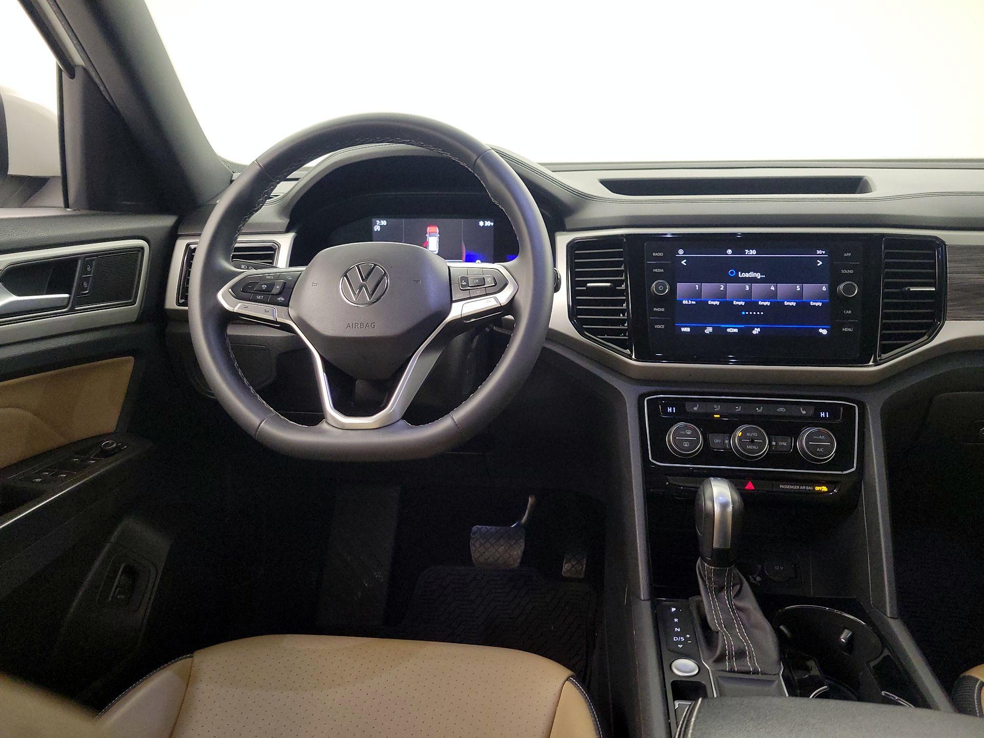 Thumbnail: 2022 Volkswagen Atlas - 10