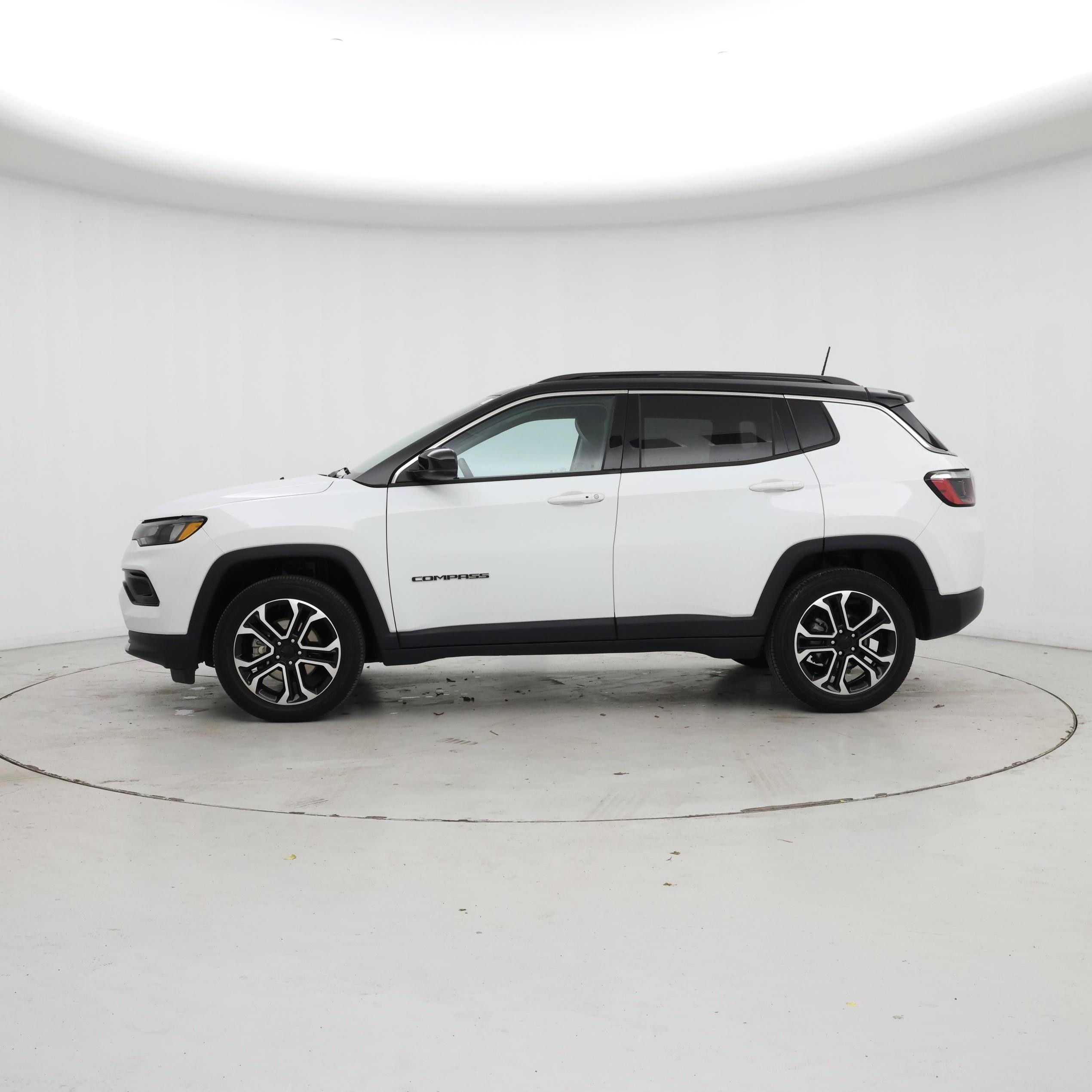 Thumbnail: 2022 Jeep Compass - 3