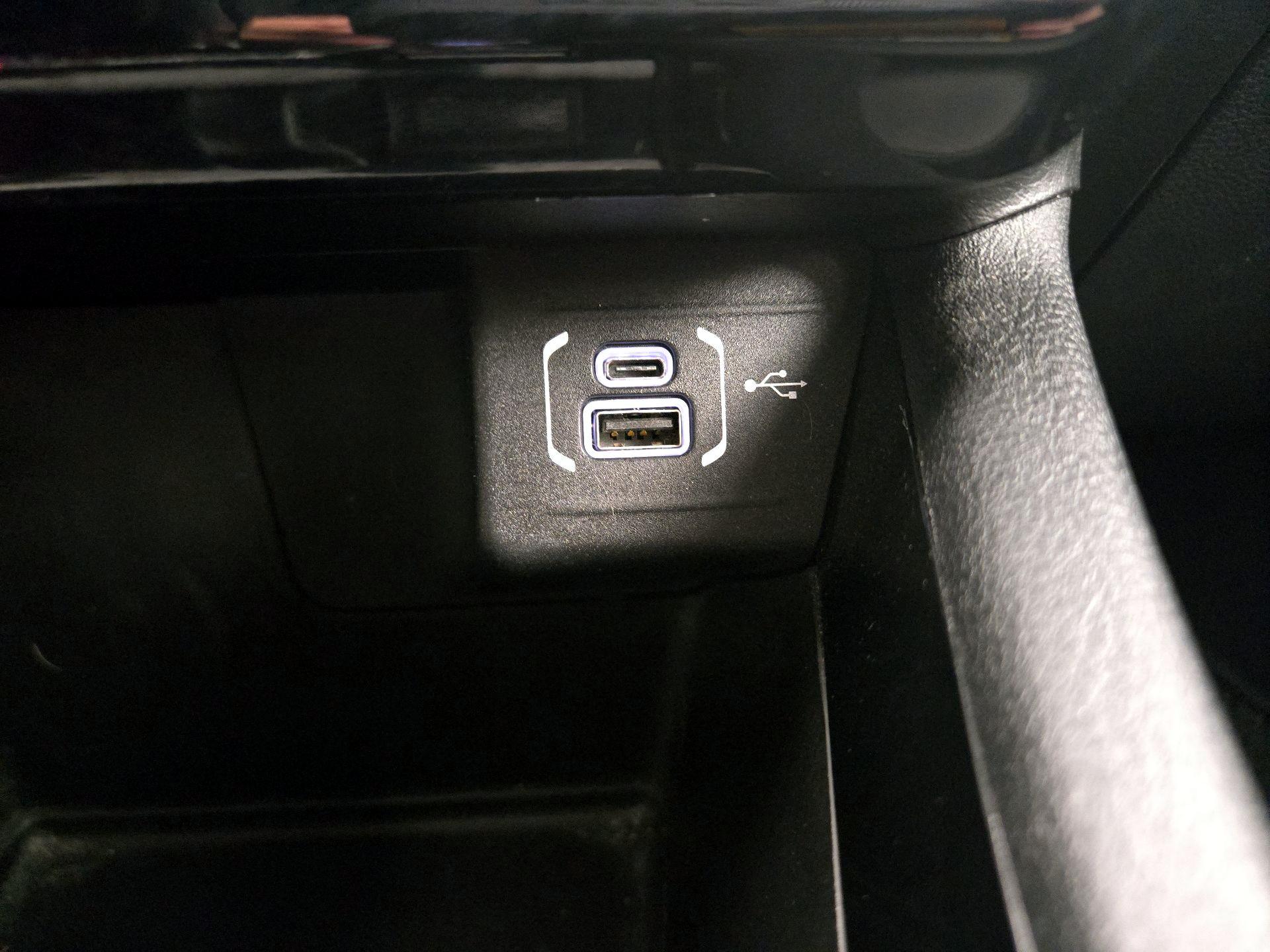 Thumbnail: 2022 Jeep Compass - 18