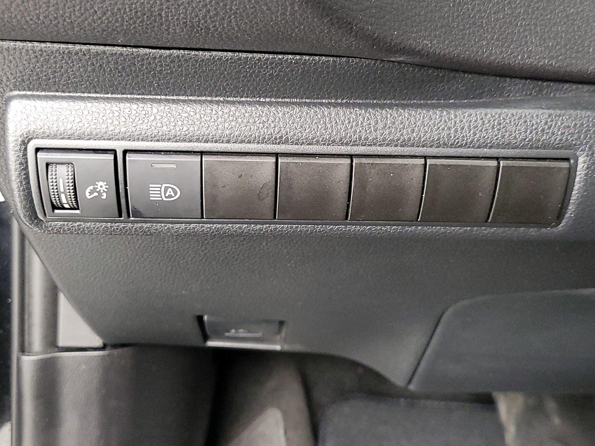 Thumbnail: 2024 Toyota Corolla - 13