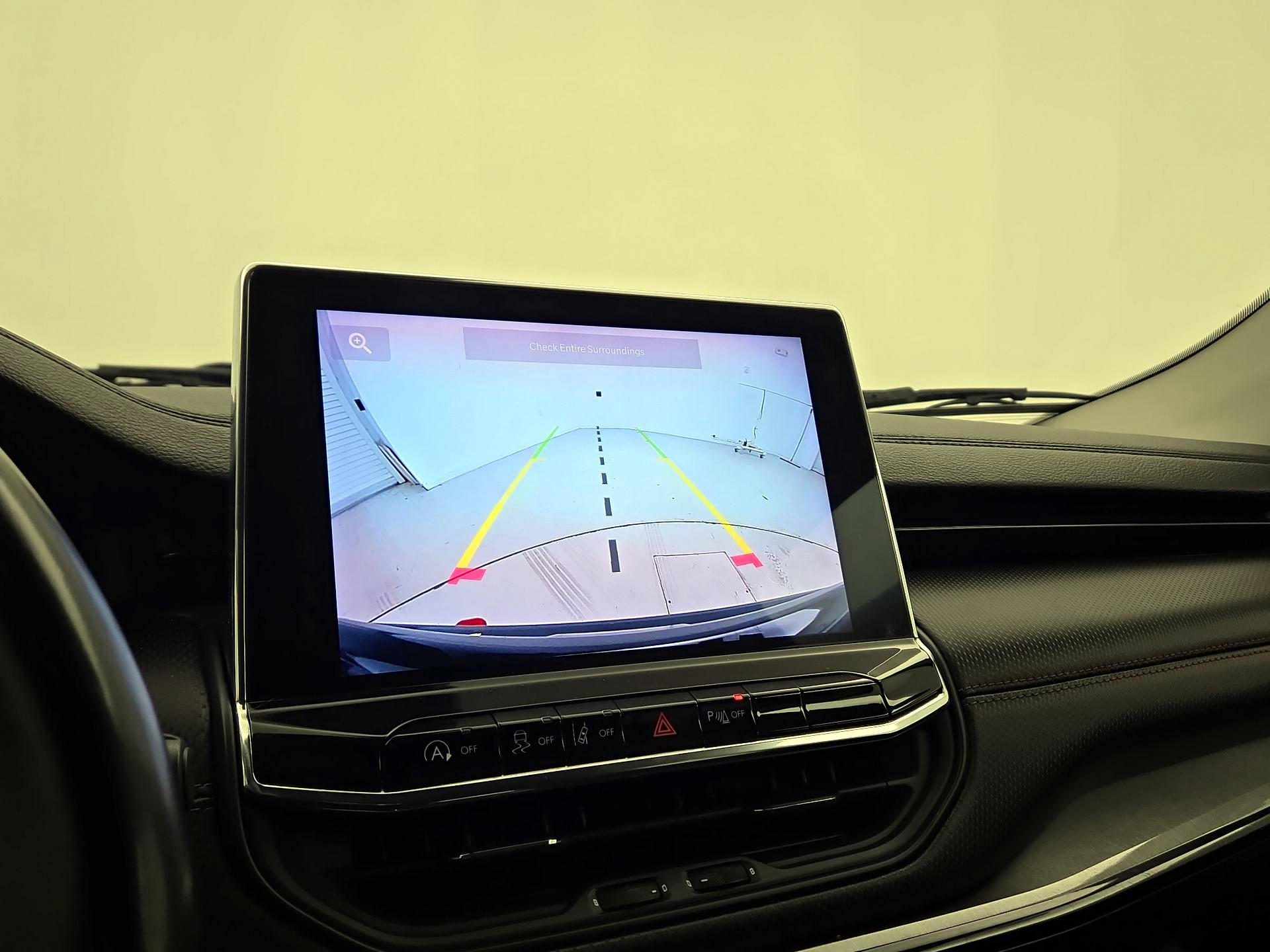 Thumbnail: 2022 Jeep Compass - 14