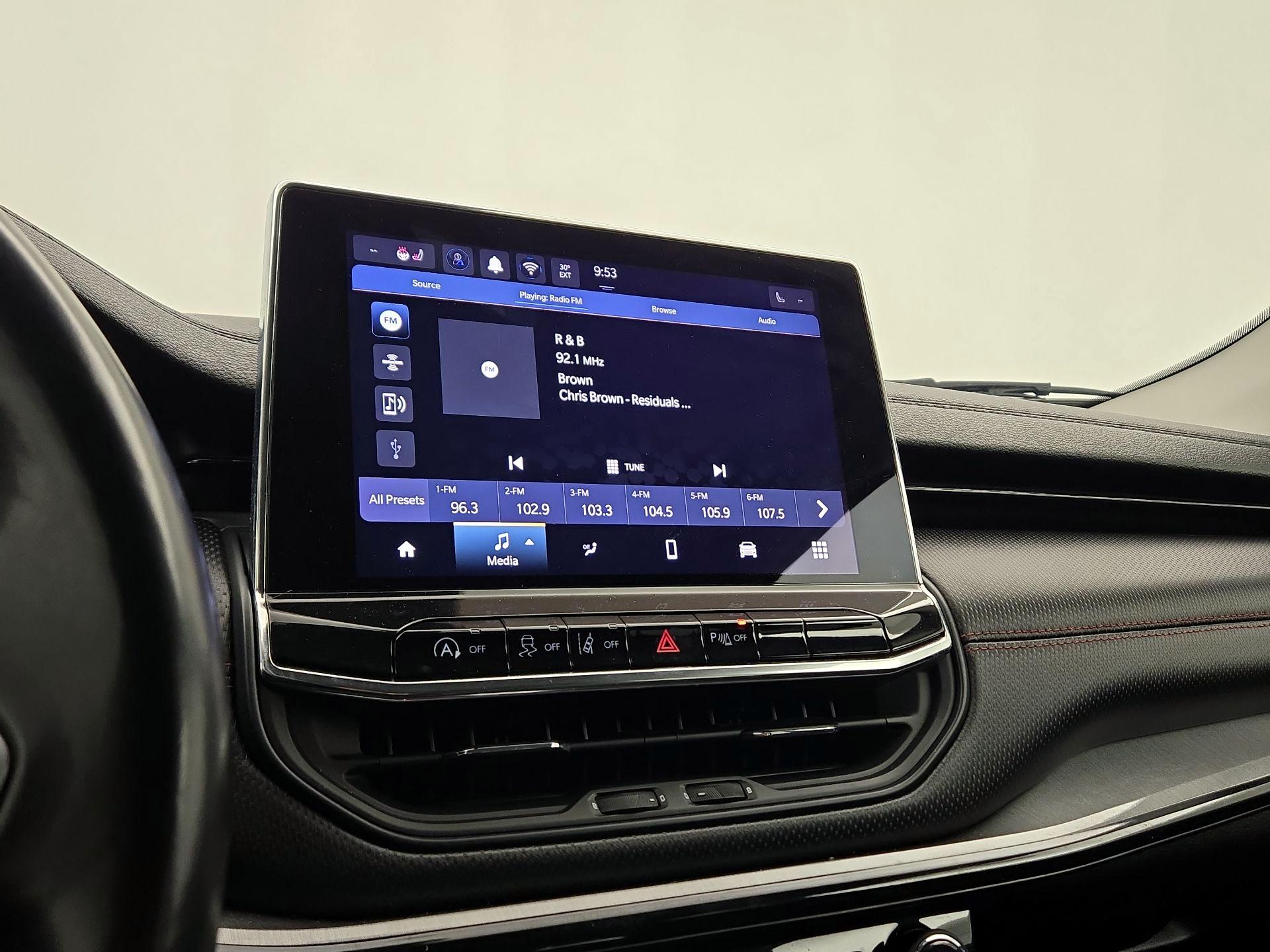 Thumbnail: 2022 Jeep Compass - 15