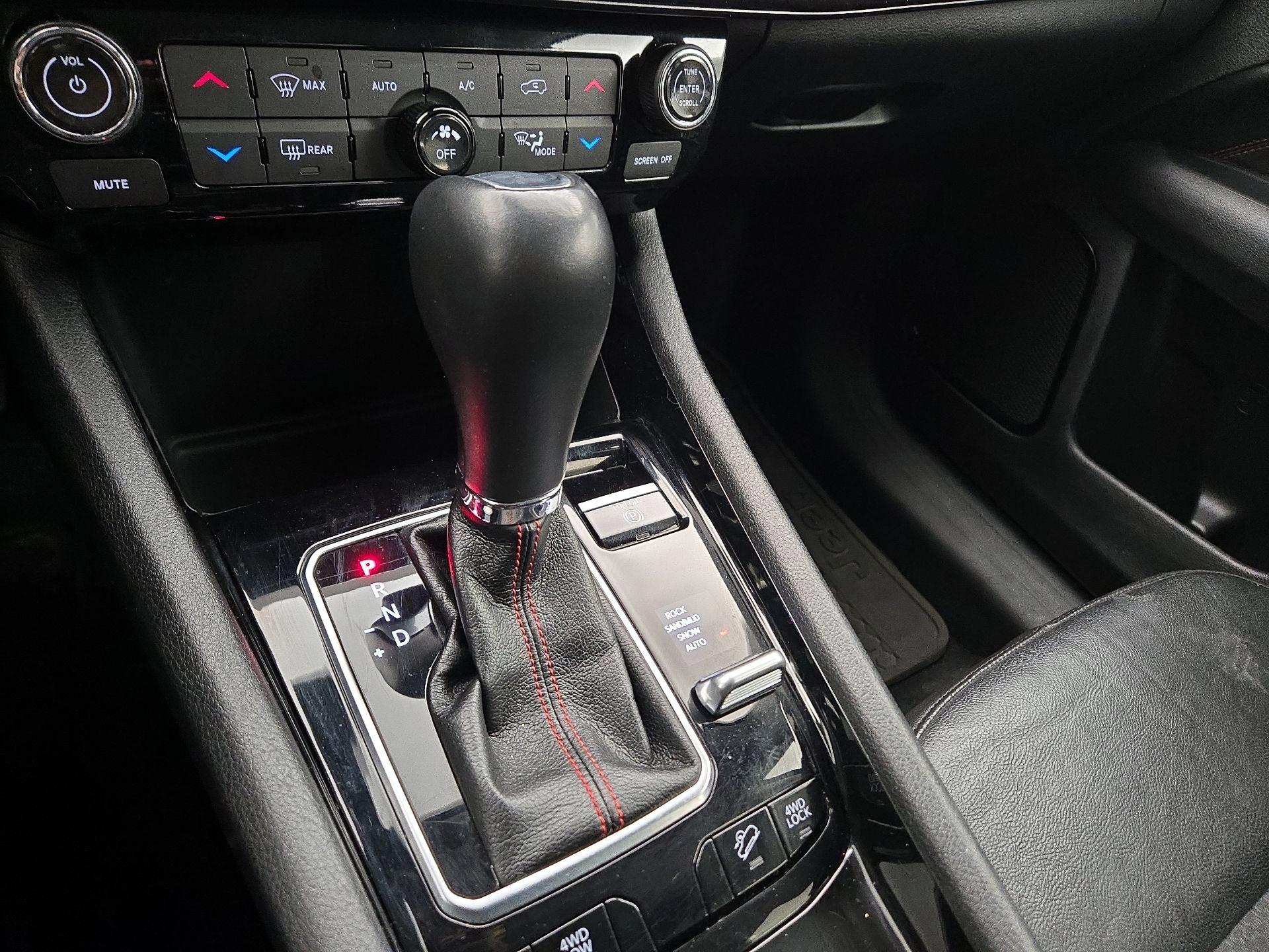 Thumbnail: 2022 Jeep Compass - 17