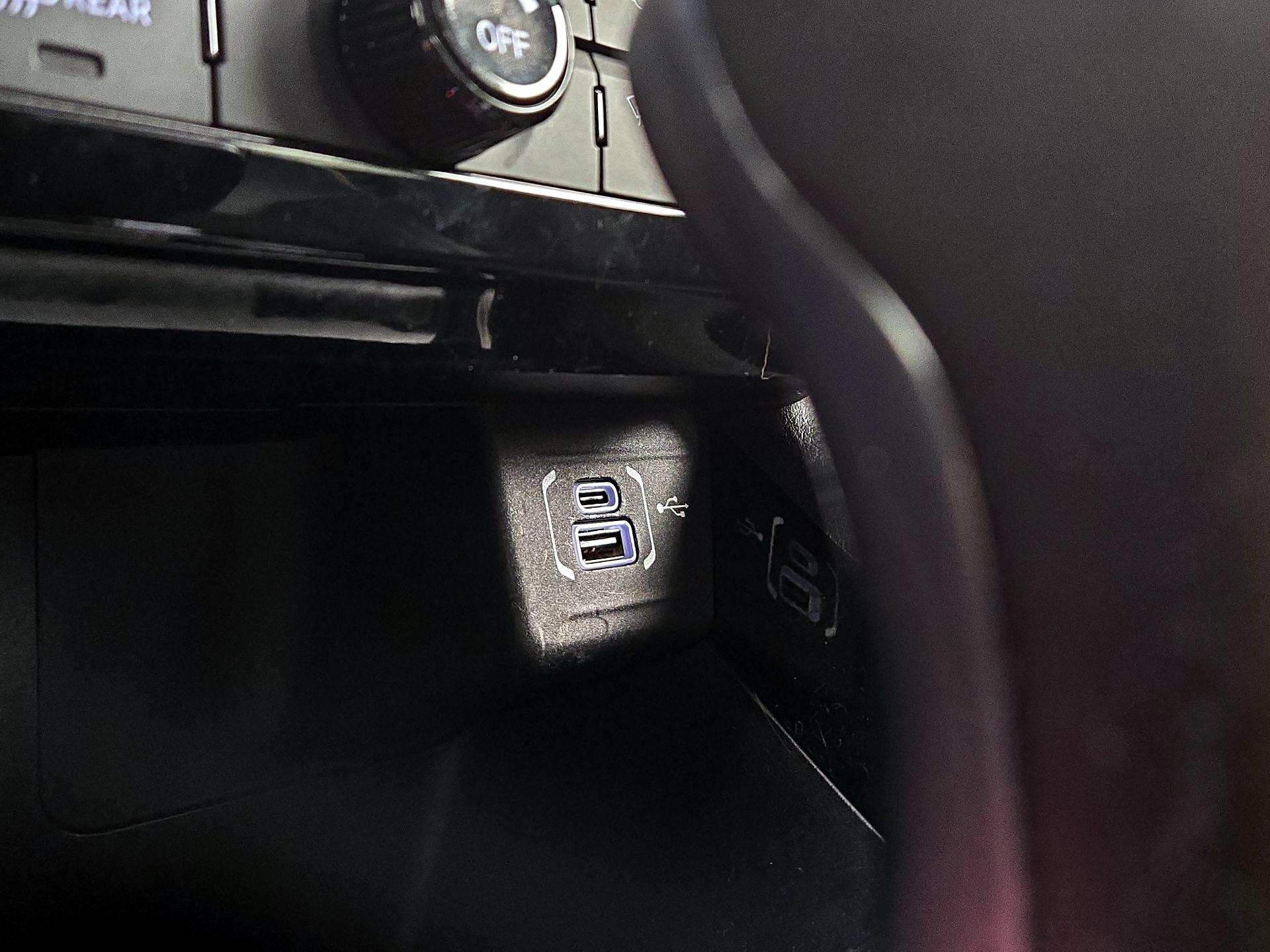 Thumbnail: 2022 Jeep Compass - 18