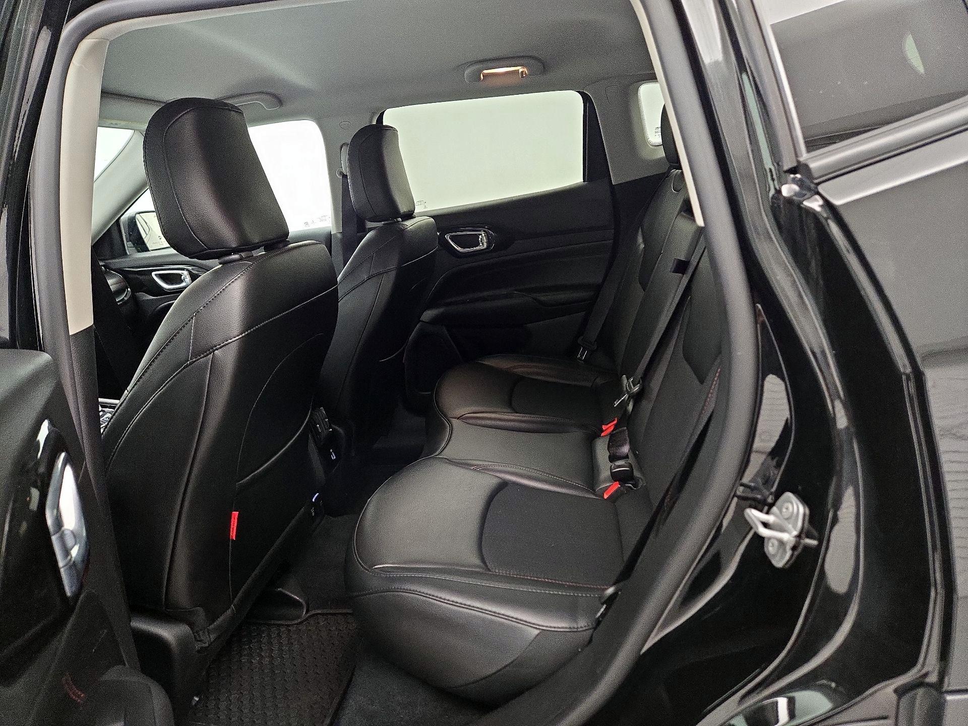 Thumbnail: 2022 Jeep Compass - 19