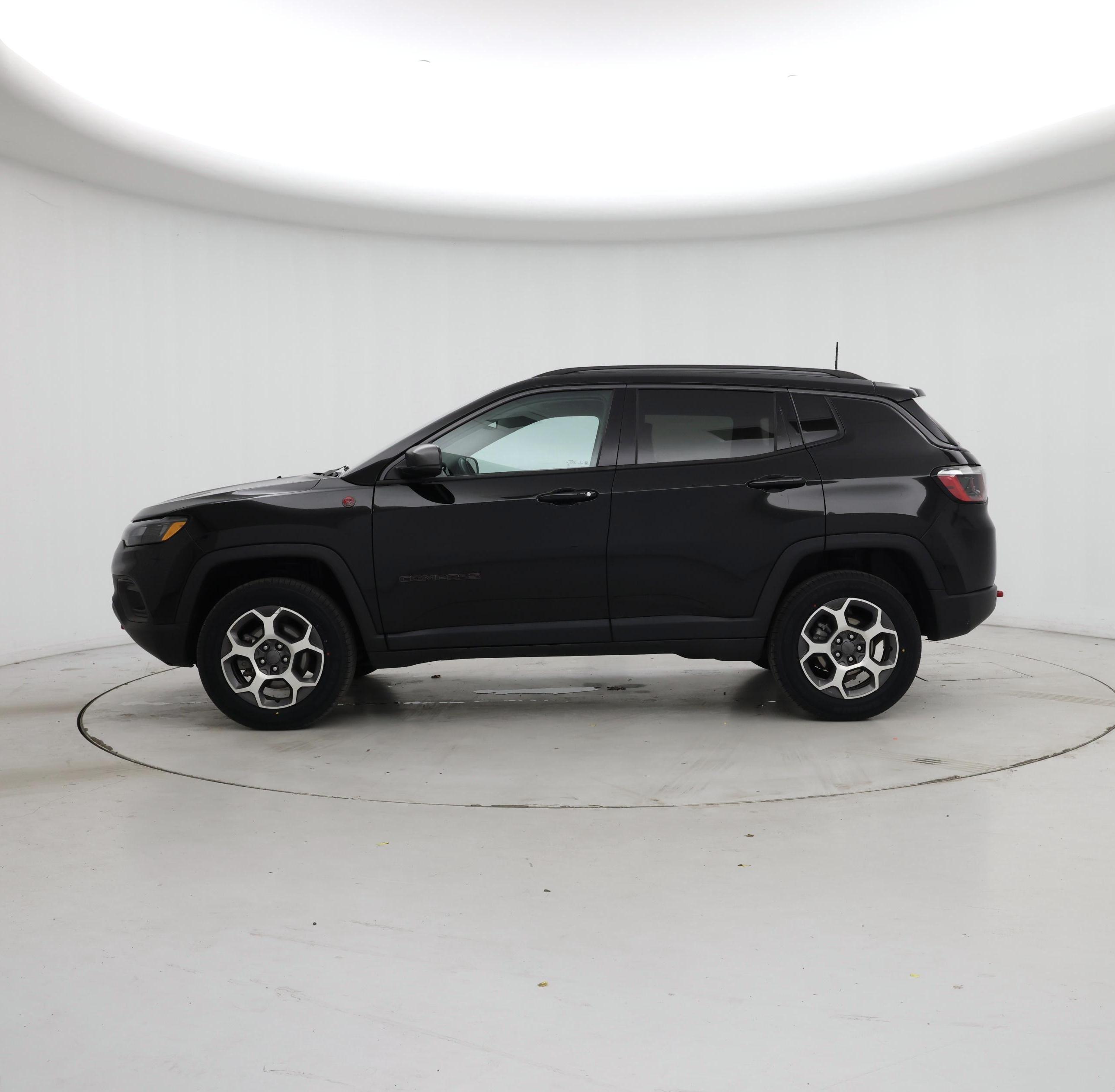 Thumbnail: 2022 Jeep Compass - 3