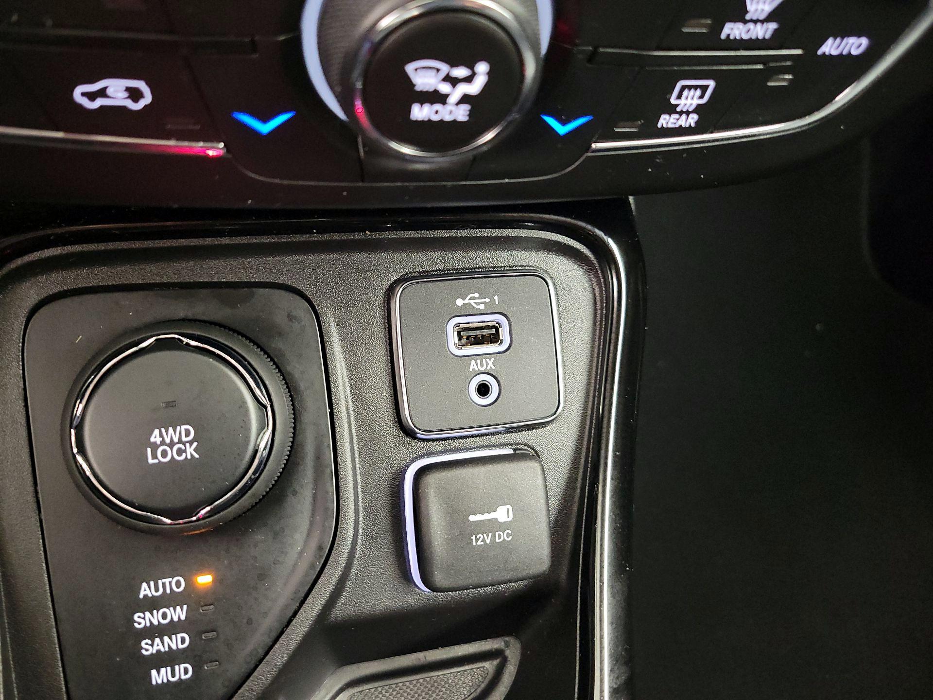 Thumbnail: 2021 Jeep Compass - 18